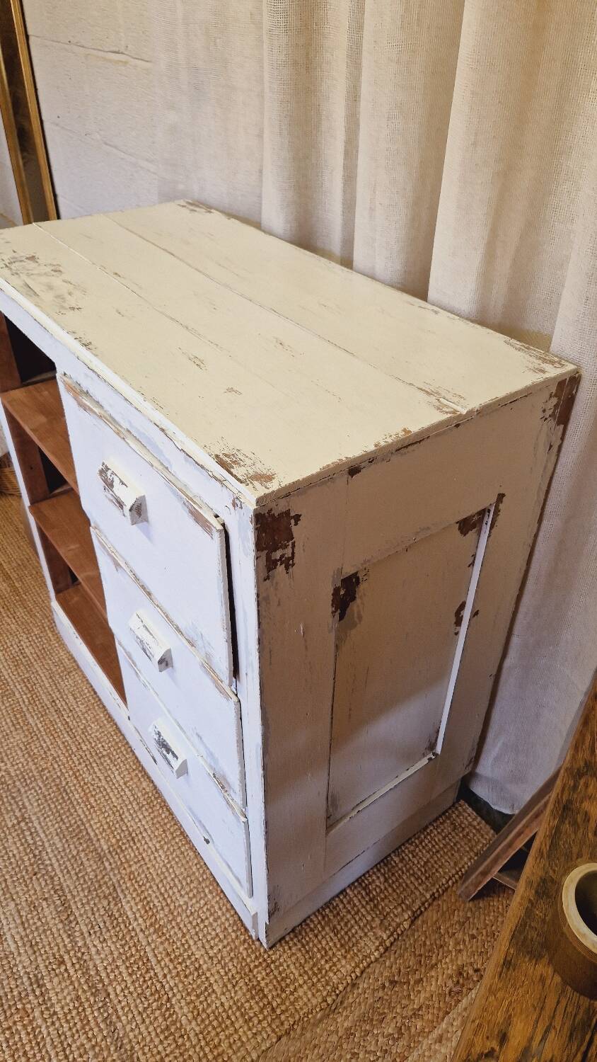 Professional sideboard