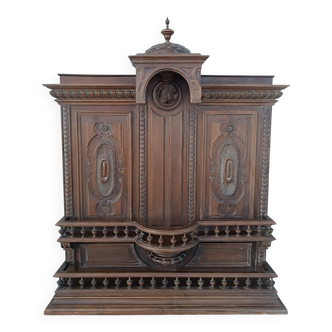 Renaissance walnut shelf