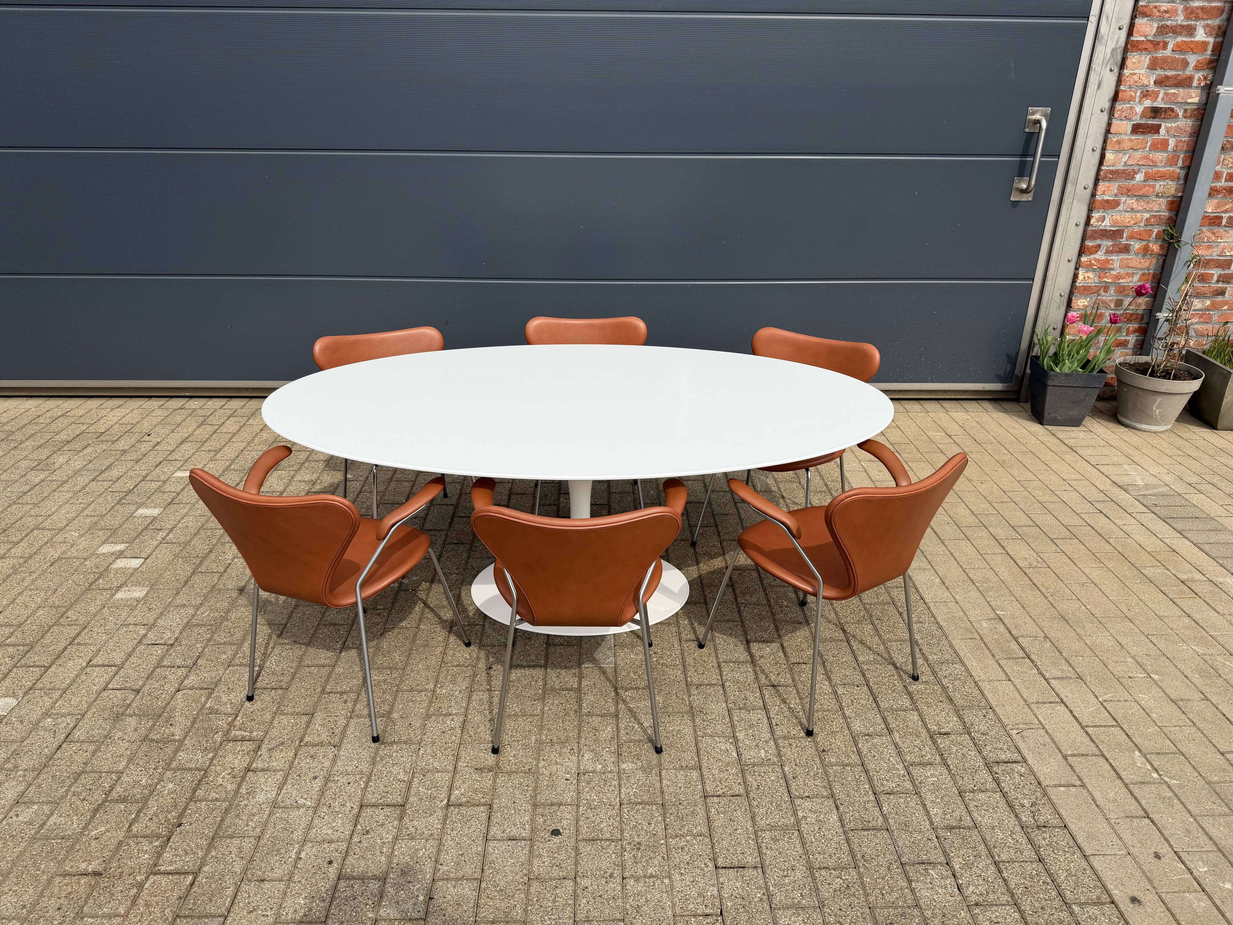10x armchairs with arms, series 7 Butterfly Fritz Hansen by Arne Jacobsen in Cognac leather, in perfect condition.