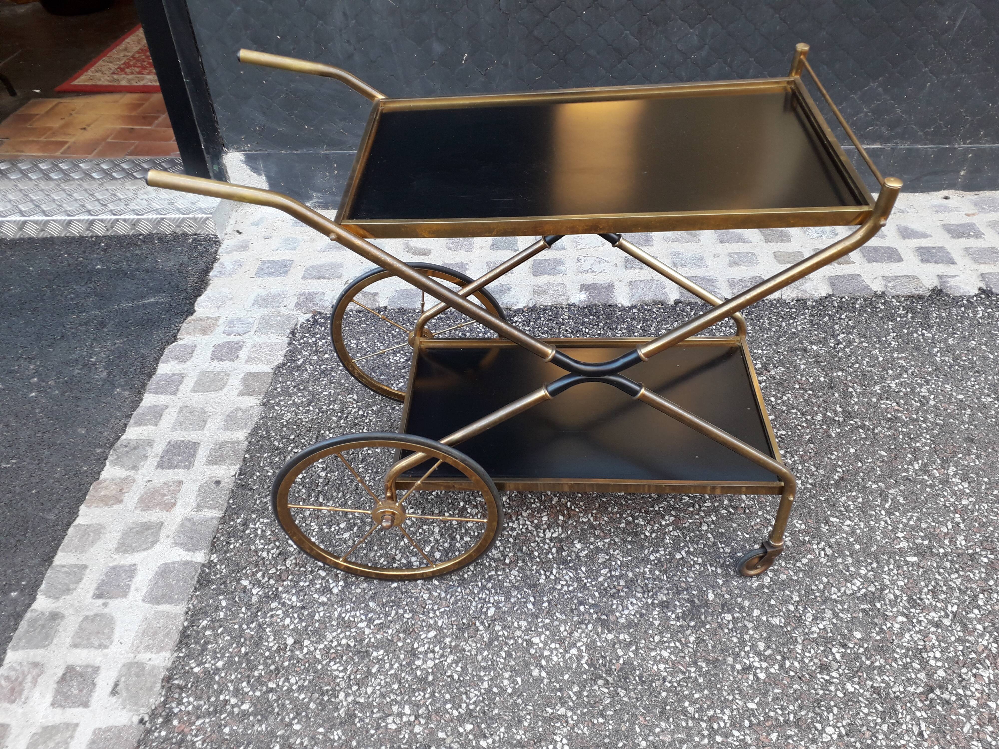 Vintage wheeled service