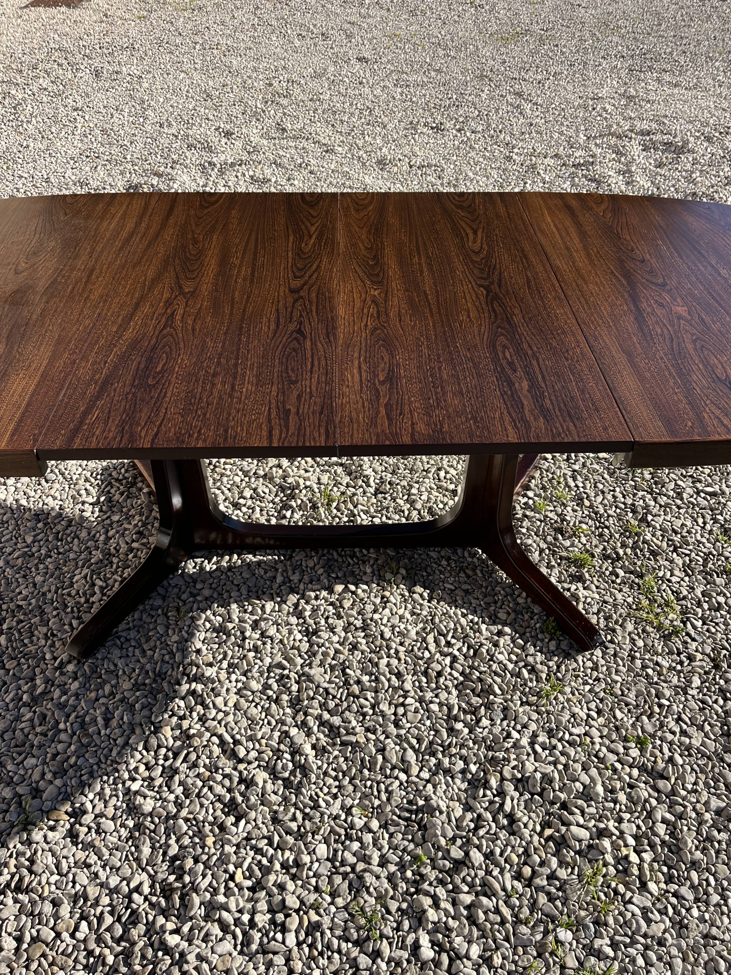 Vintage oval Baumann table in elm