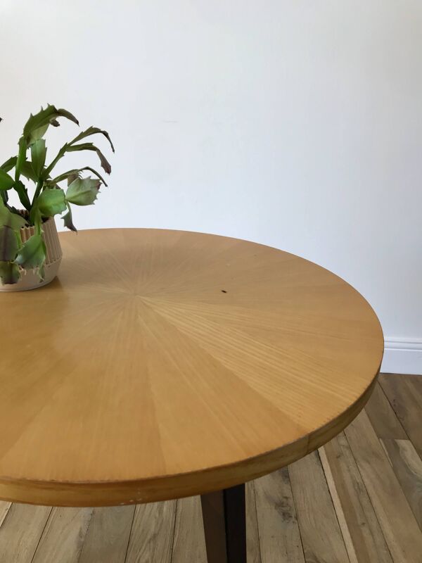 Table basse tripode en bois et marqueterie bicolore design scandinave 1950