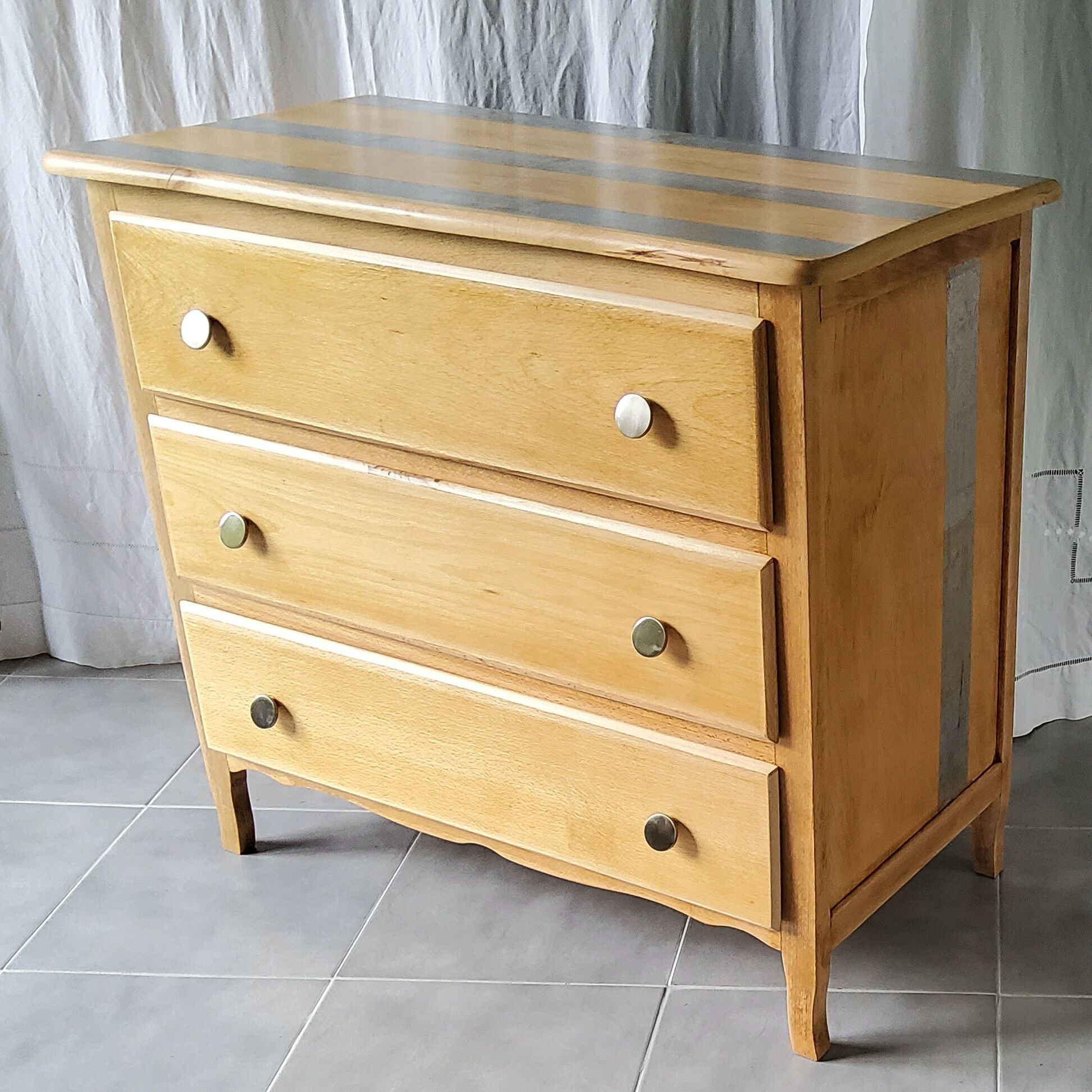 Commode vintage