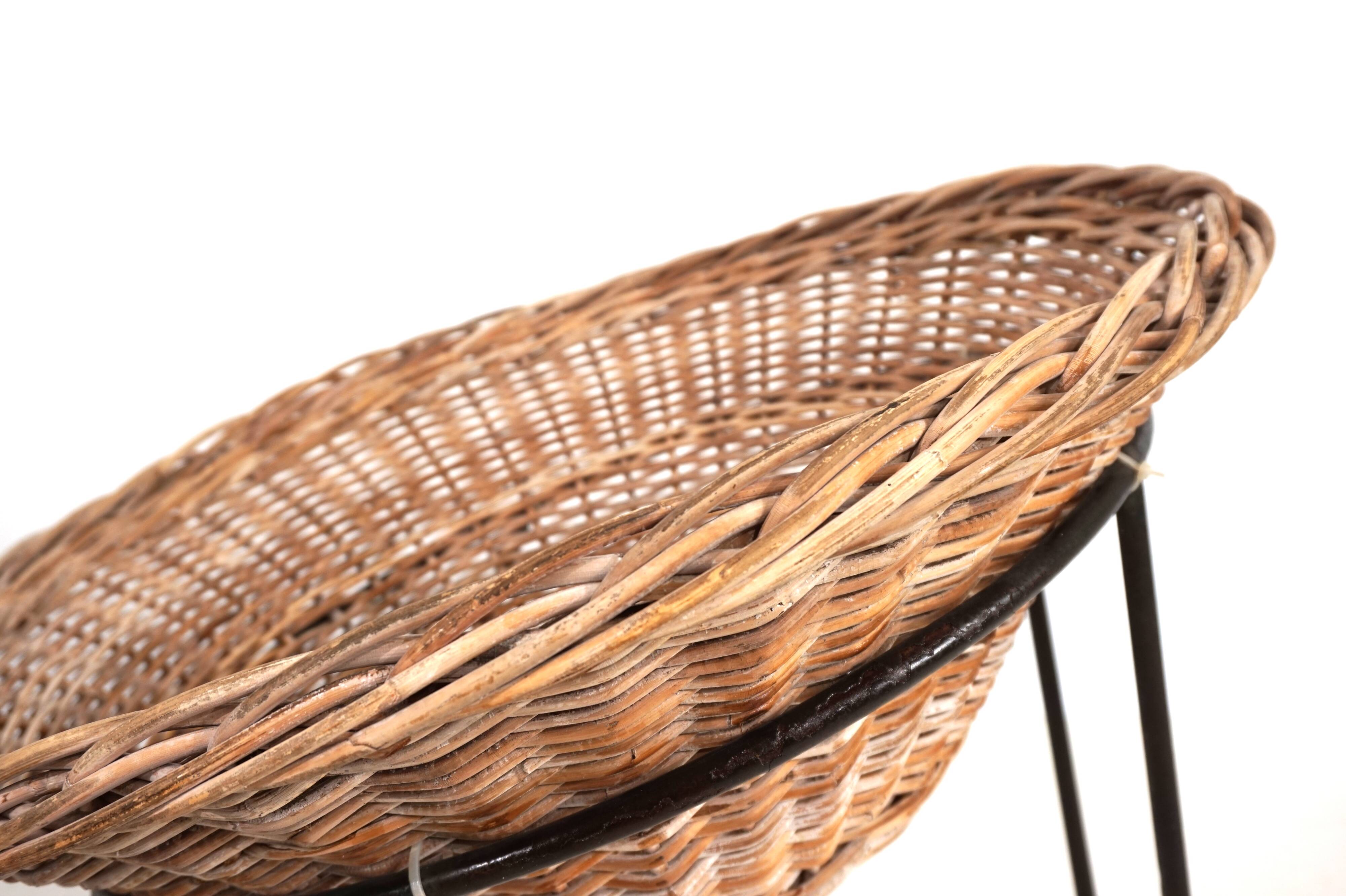 Rattan basket pod lounge chair, 1960
