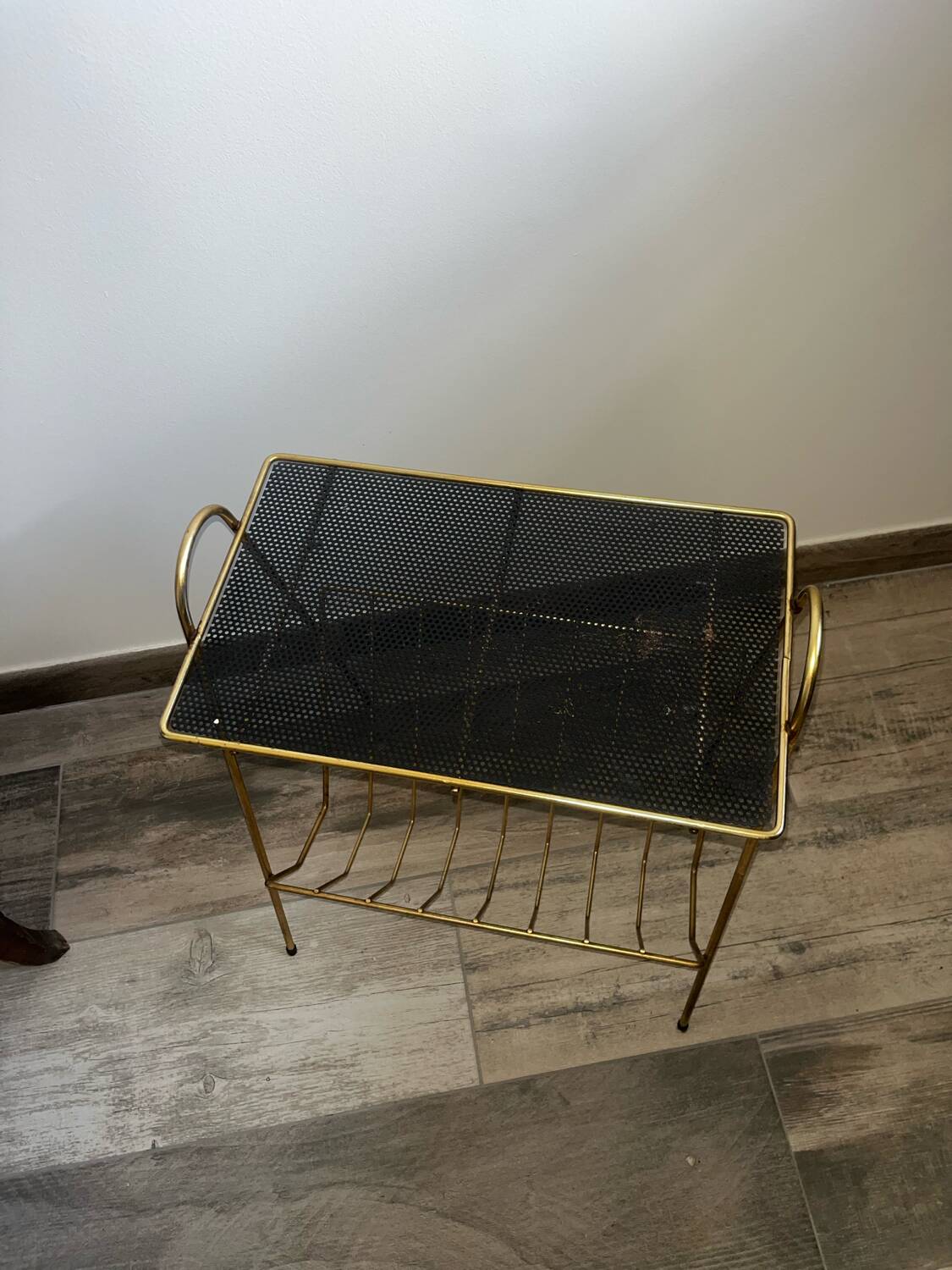 Magazine holder end table