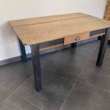 Farm table