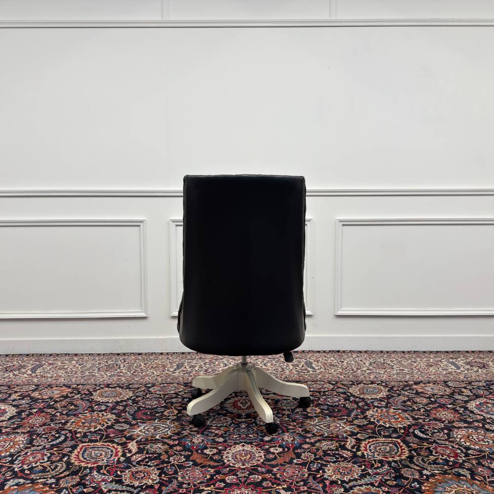 Large Classic English White Chesterfield Office Chair