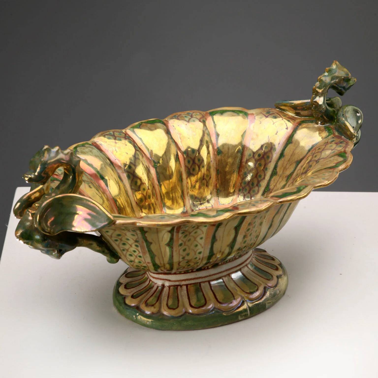 Vintage centrepiece in majolica from Gualdo Tadino, Italy, 1930s.