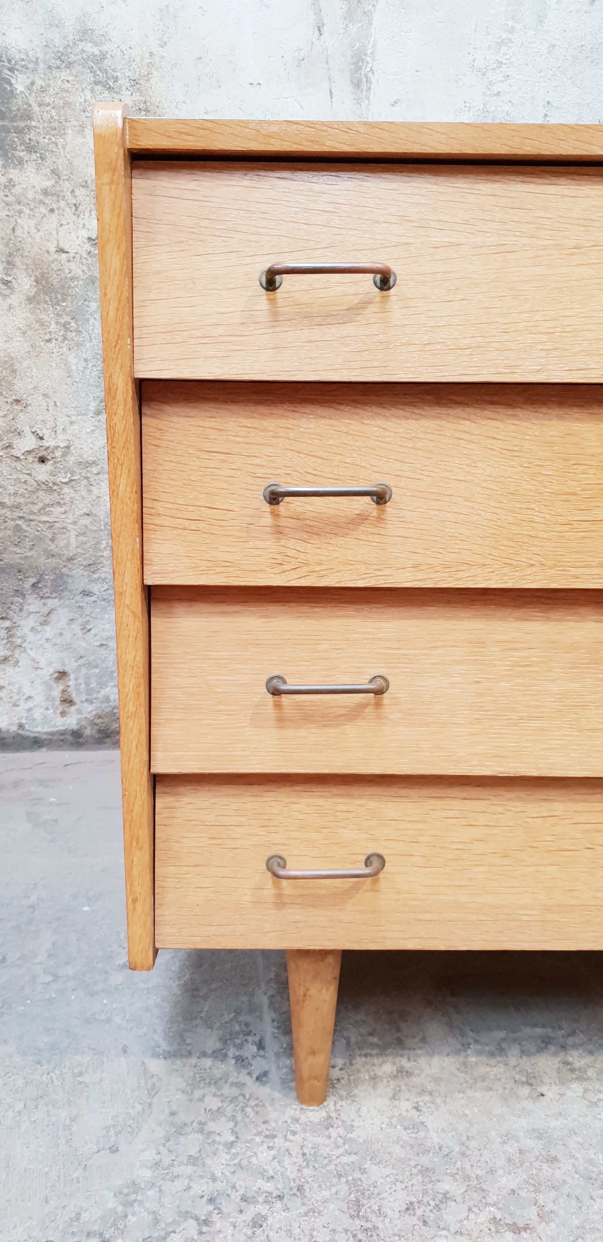 Vintage chest of drawers