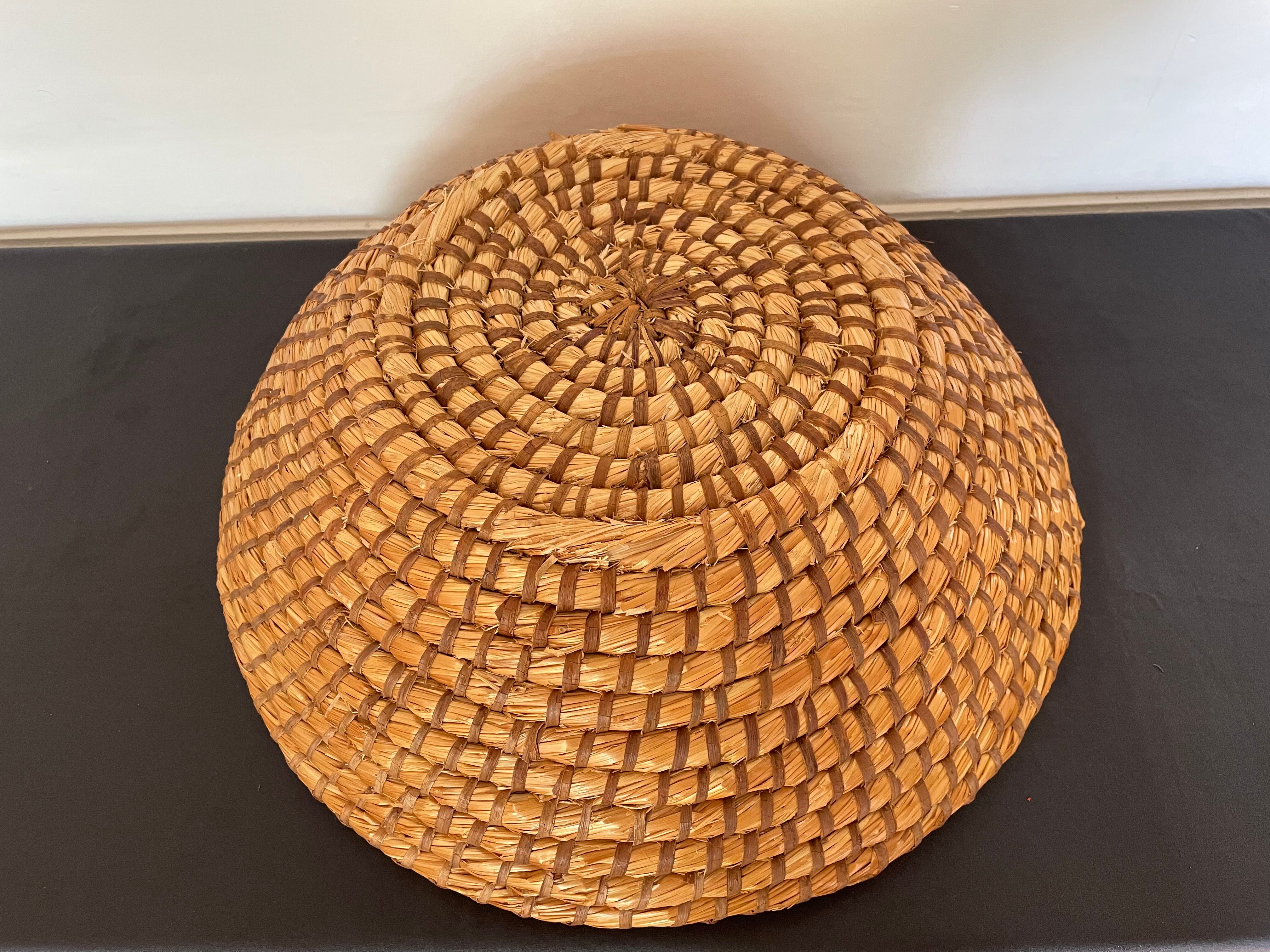 Woven straw basket