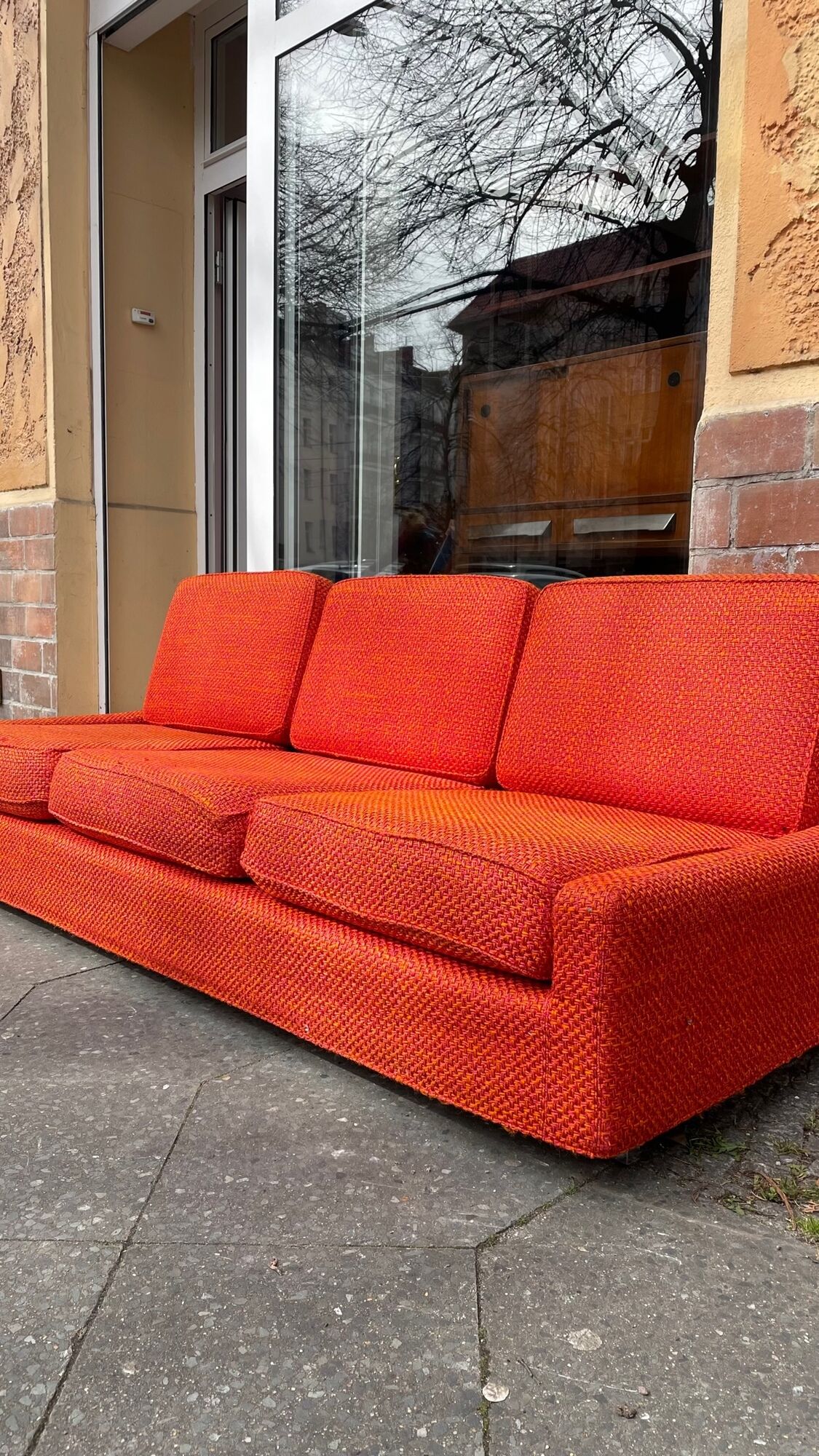Sofa 3 places dux international playboy model of the 70s