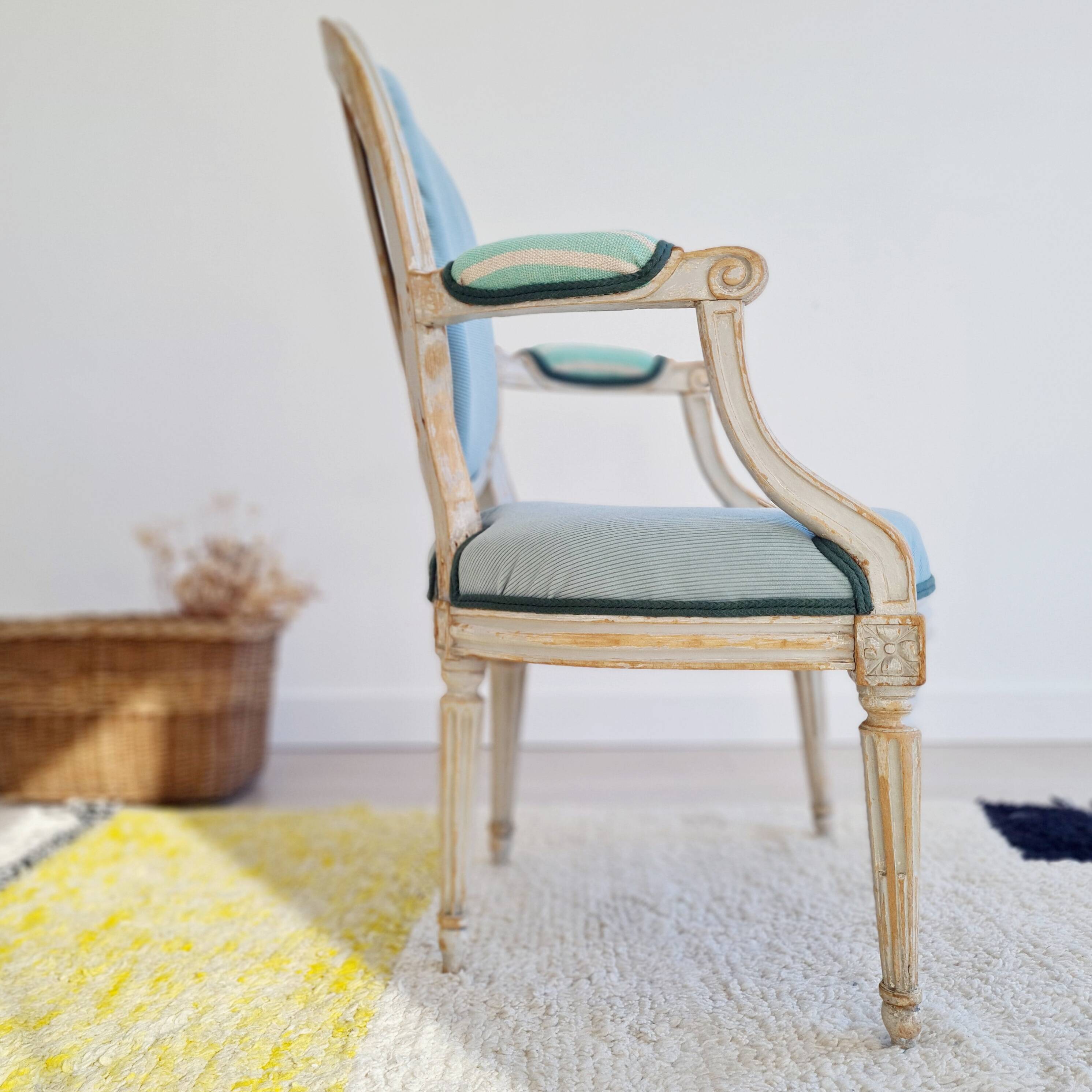 Louis XVI medallion armchair renovated velvet