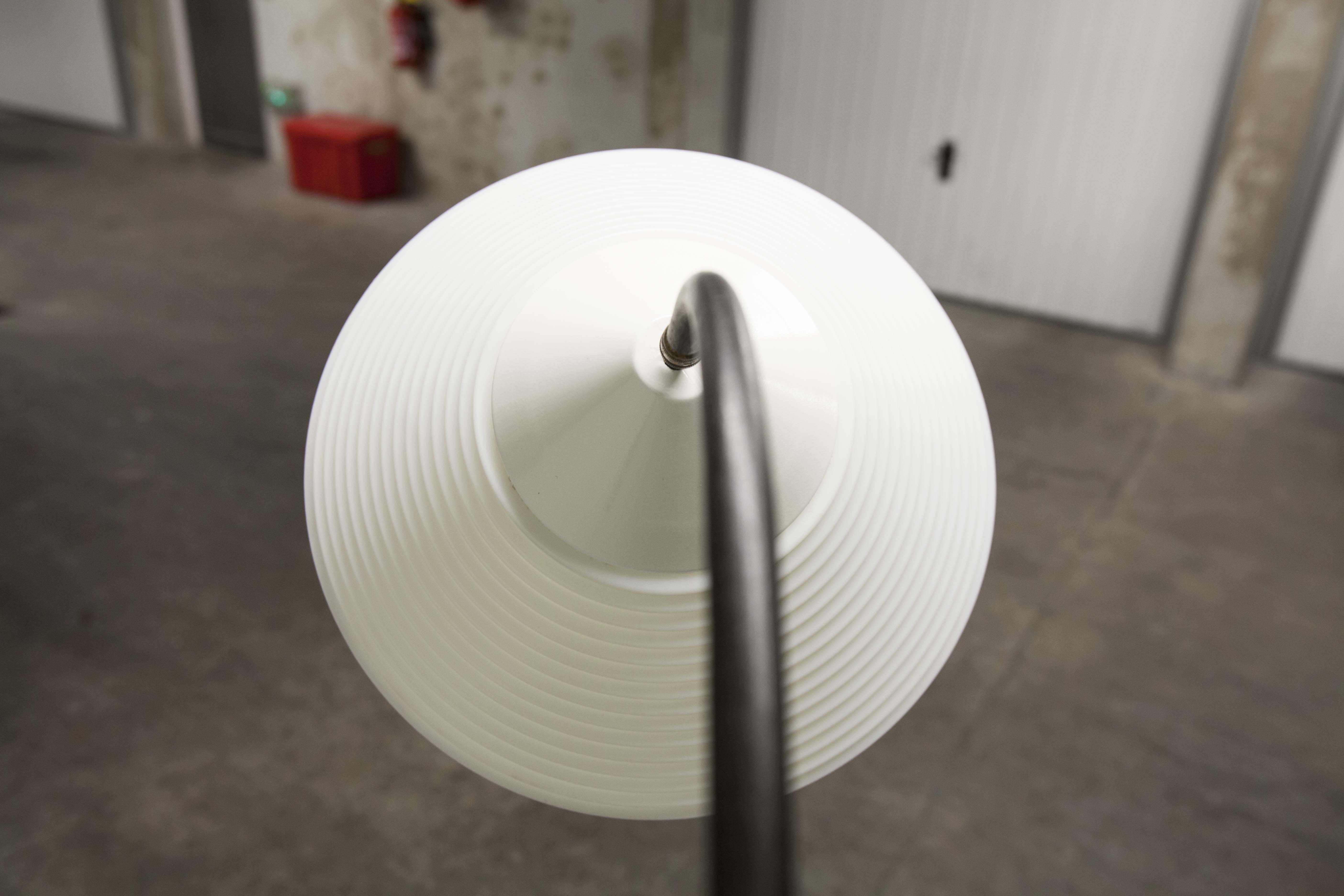 Floor lamp tripod Tablet door magazine 50 s
