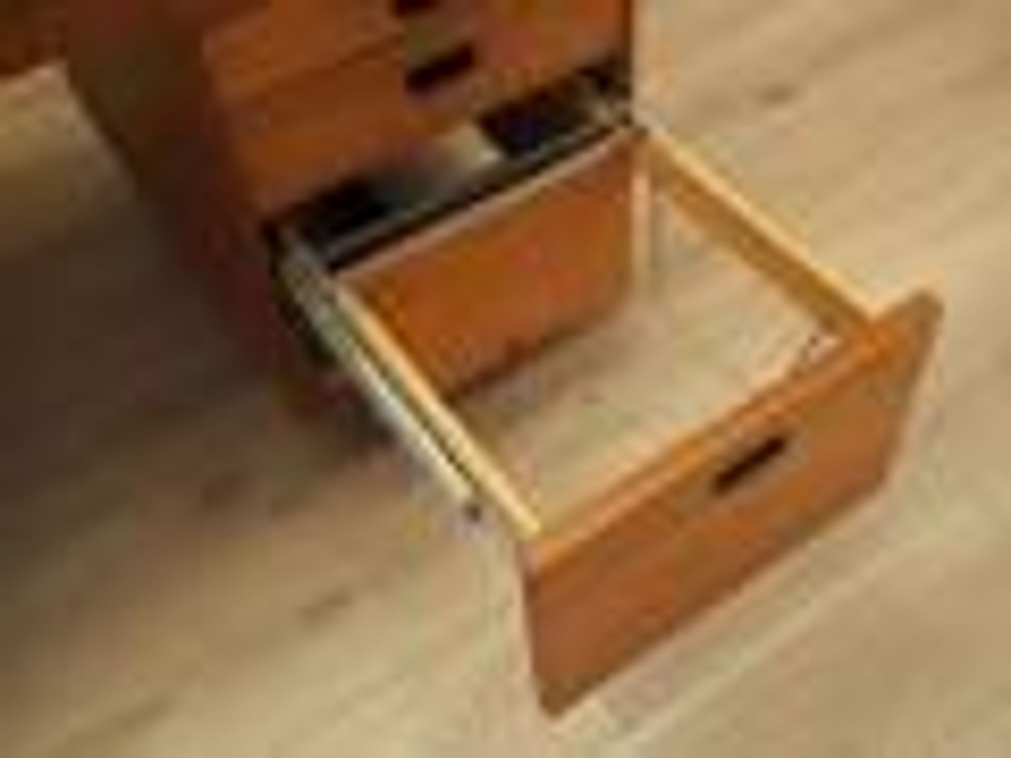 Bureau exécutif avec neuf tiroirs et surface extensible, placage de teck, Nipu, Danemark, années 1970