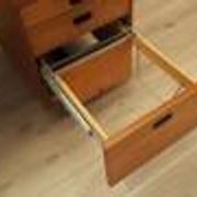 Bureau exécutif avec neuf tiroirs et surface extensible, placage de teck, Nipu, Danemark, années 1970