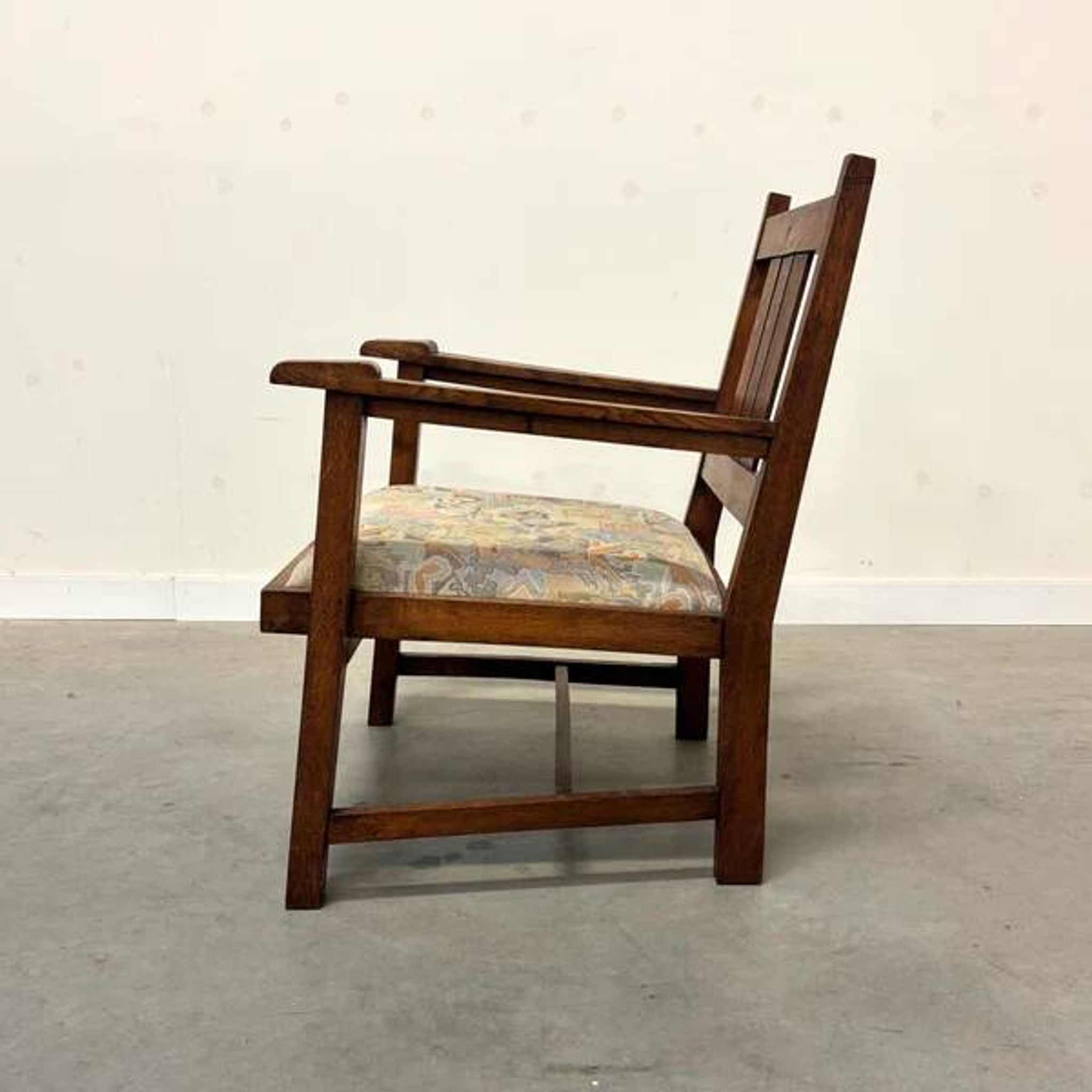 Fauteuil en chêne de l'École de La Haye, Art Déco néerlandais vers 1920 (2 sur 2)