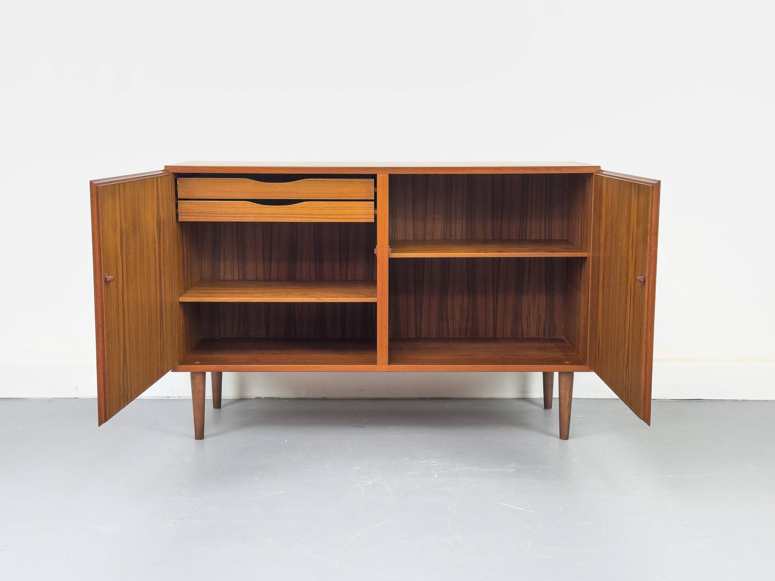 Enfilade en teck, Omann Jun, 1960s