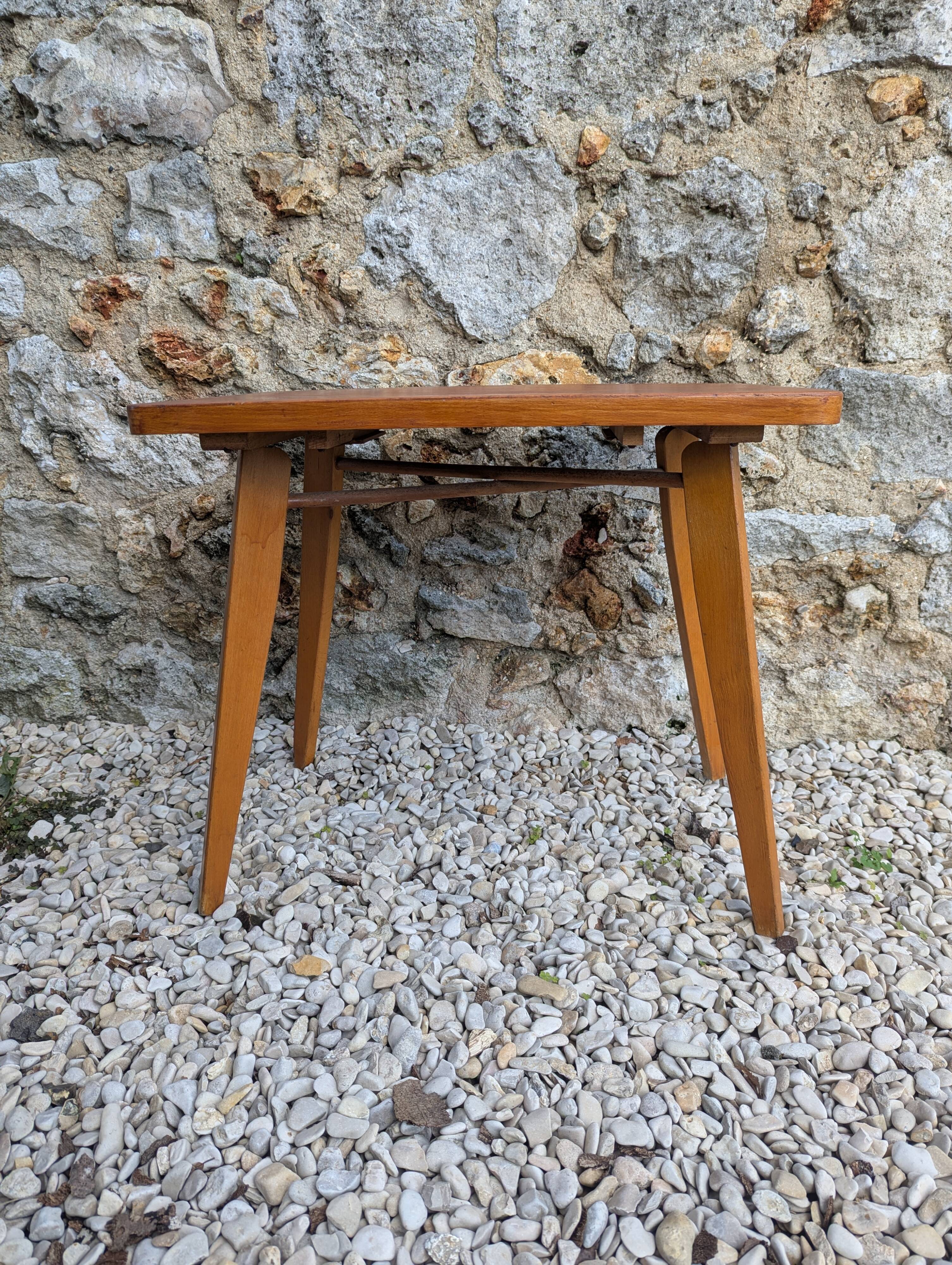 Vintage side table with compass legs – Scandinavian style – 60 × 42 × 51 cm