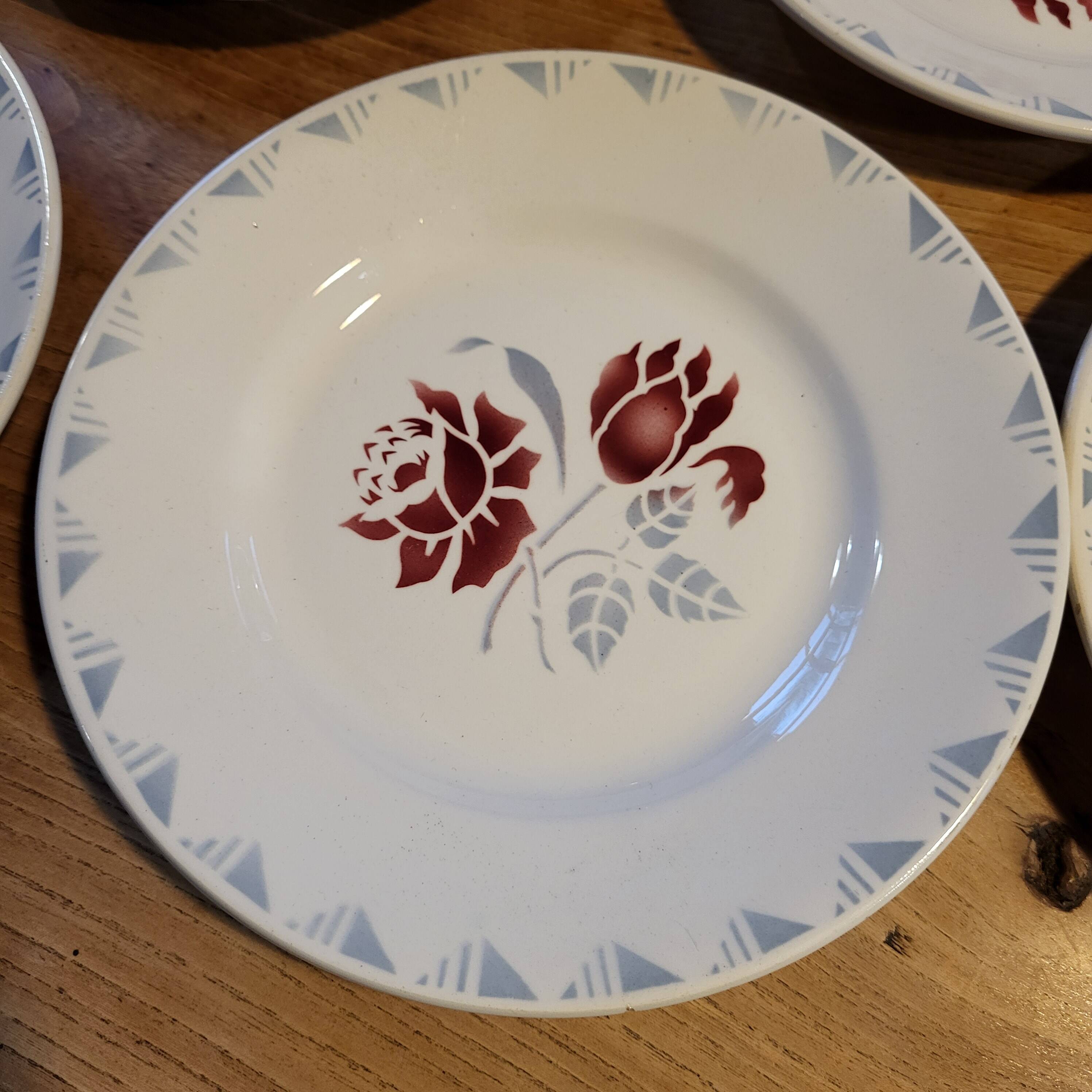 Lot of 11 flat plates Rose Rouge Niderviller