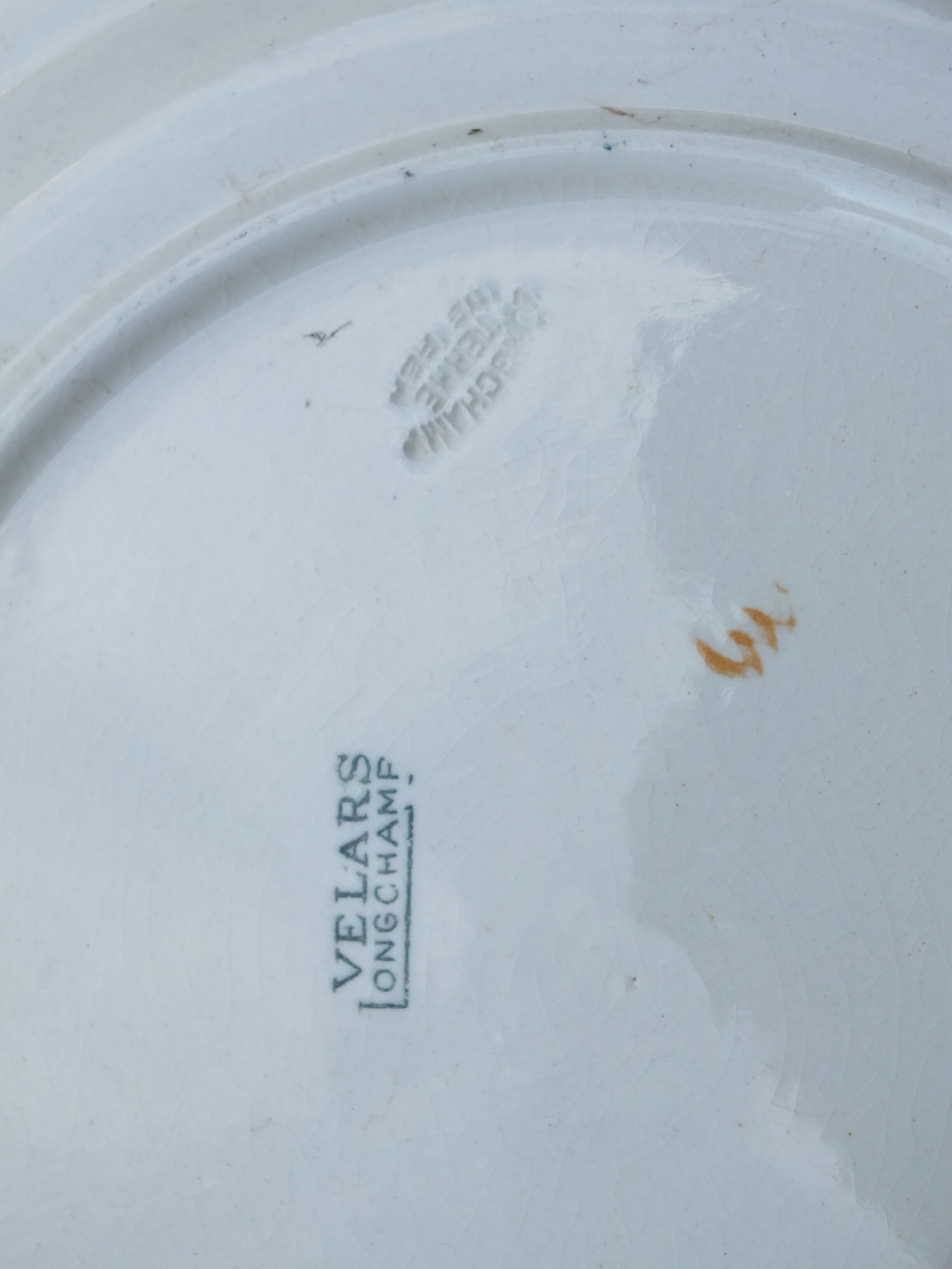 Round flat longchamp velars in iron land