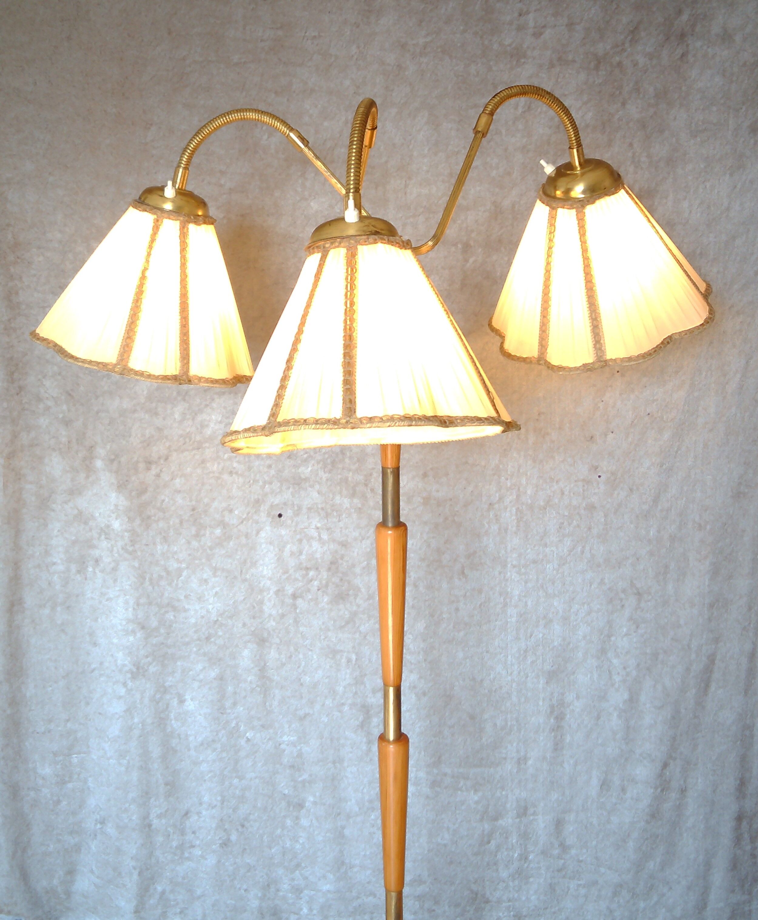 Vintage 3-armed floorlamp, 1940's