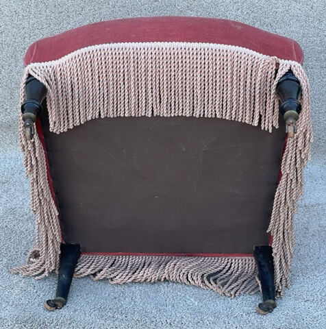 Toad armchair