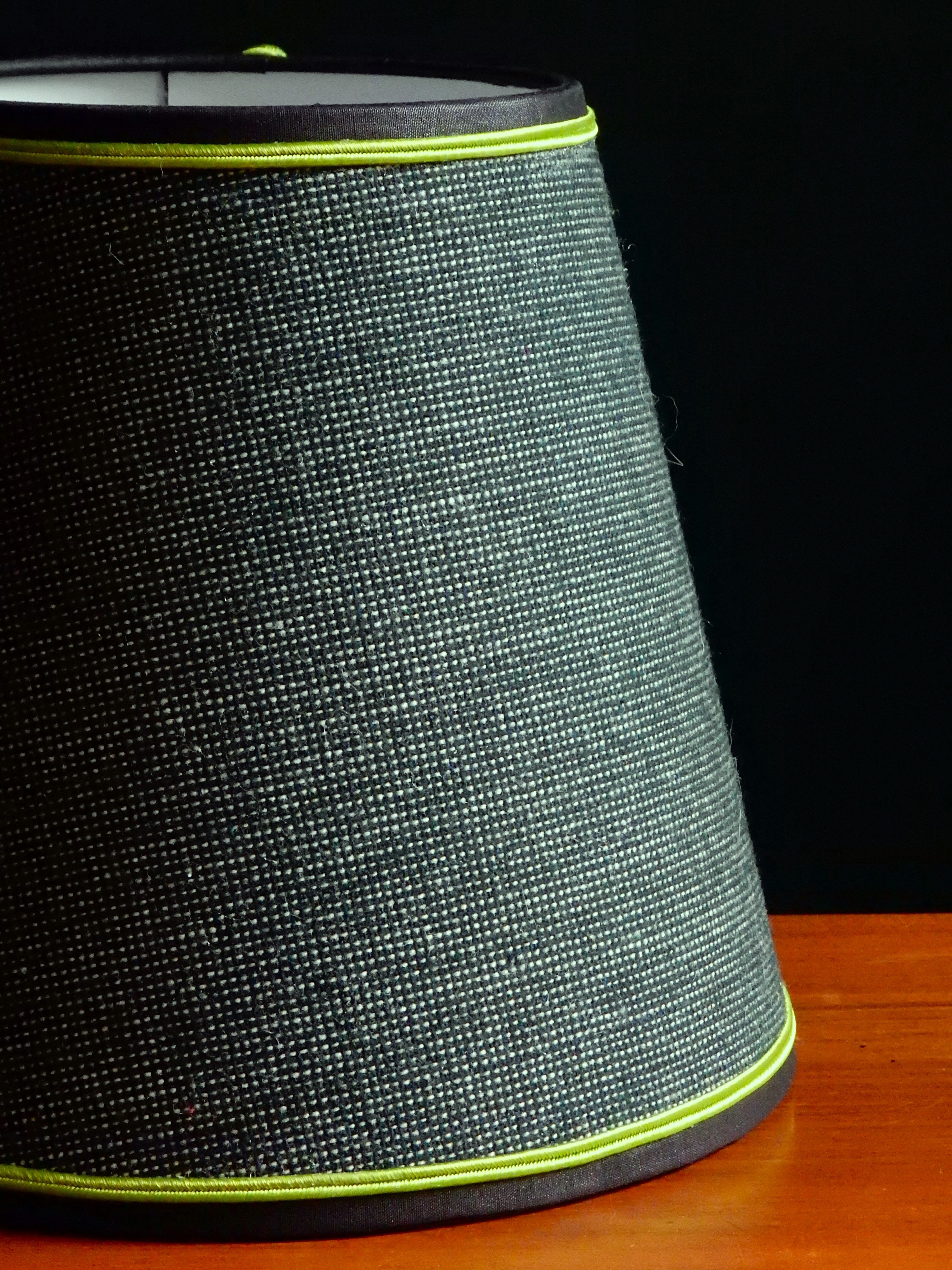 Abat-jour conique en tweed vert foncé