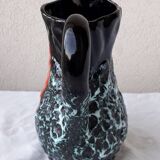 Fat lava pitcher
