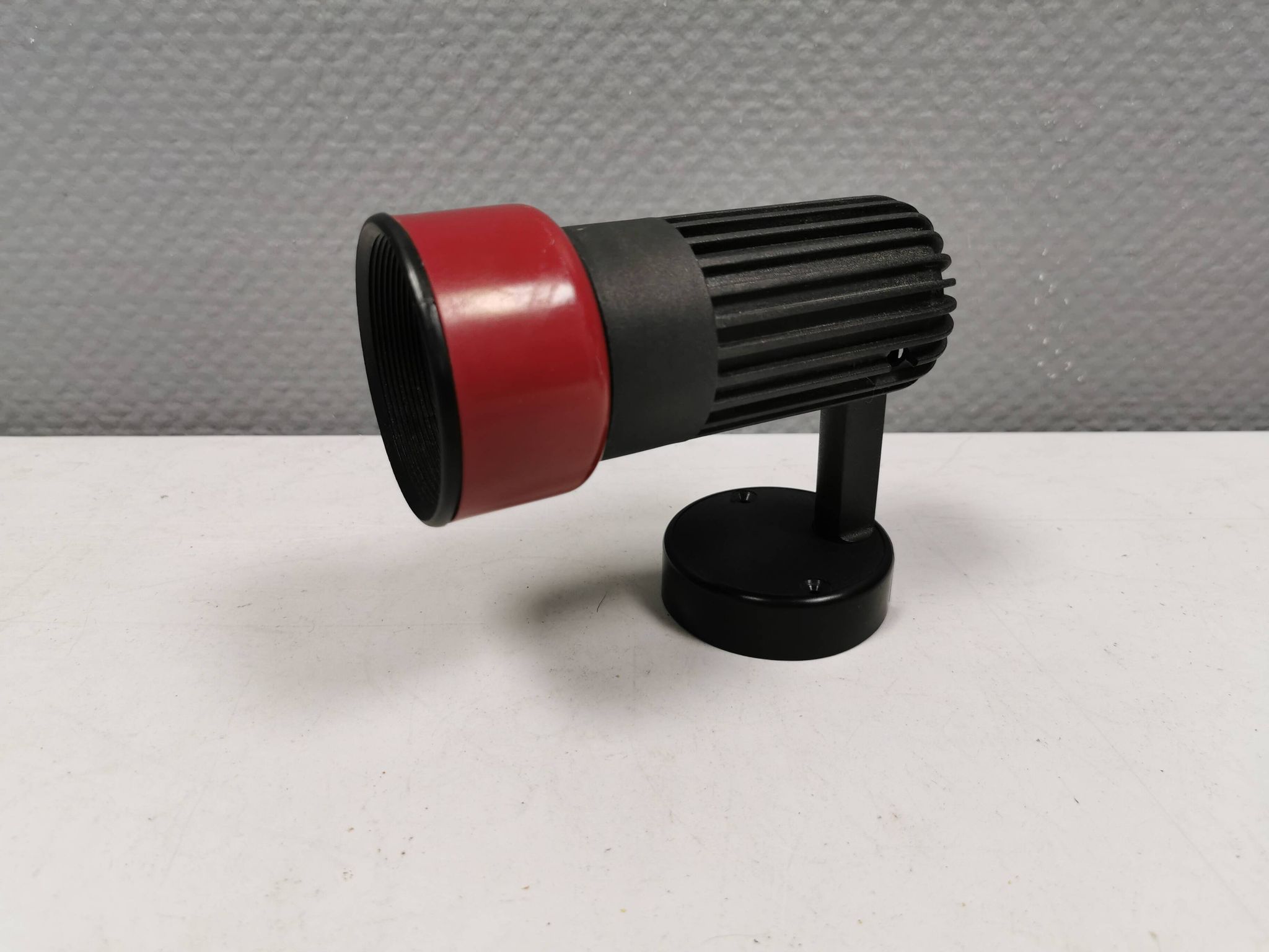 Small vintage wall lamp in hard pressed black and red plastic