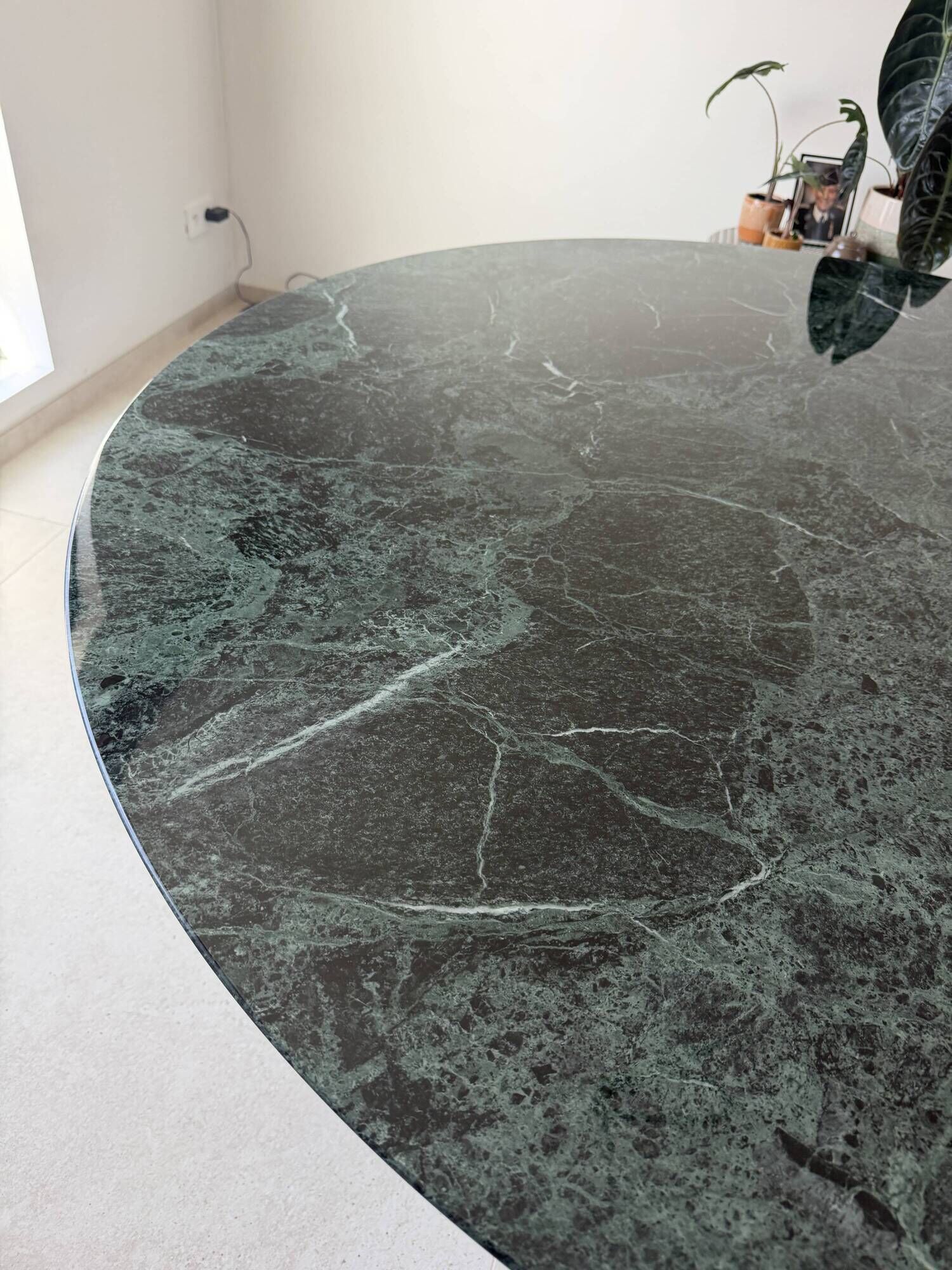 Original Knoll Tulip dining table (152cm) Alpe Verdi glossy in NEW CONDITION!!