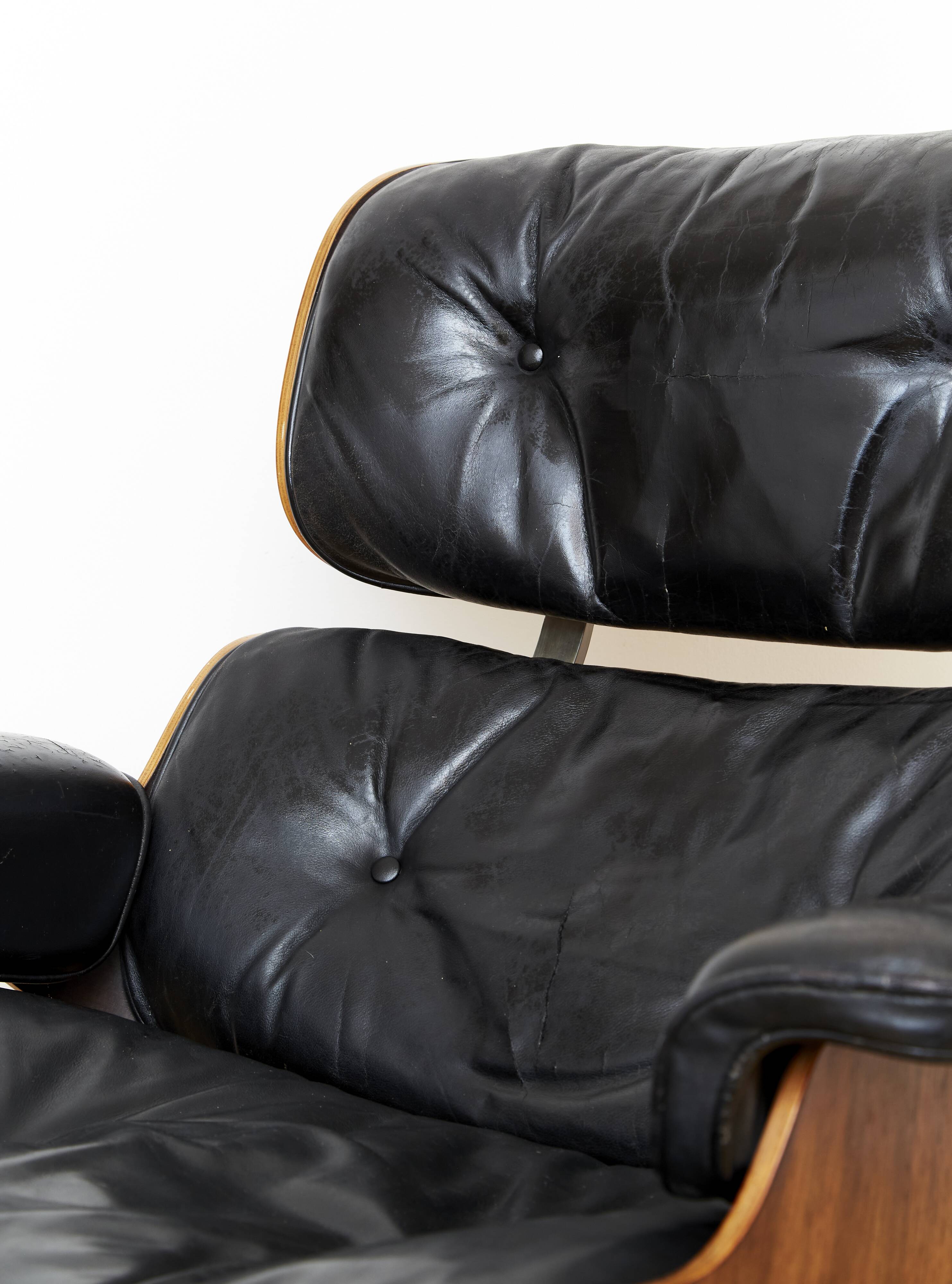 Fauteuil et pouf Charles & Ray Eames pour Herman Miller