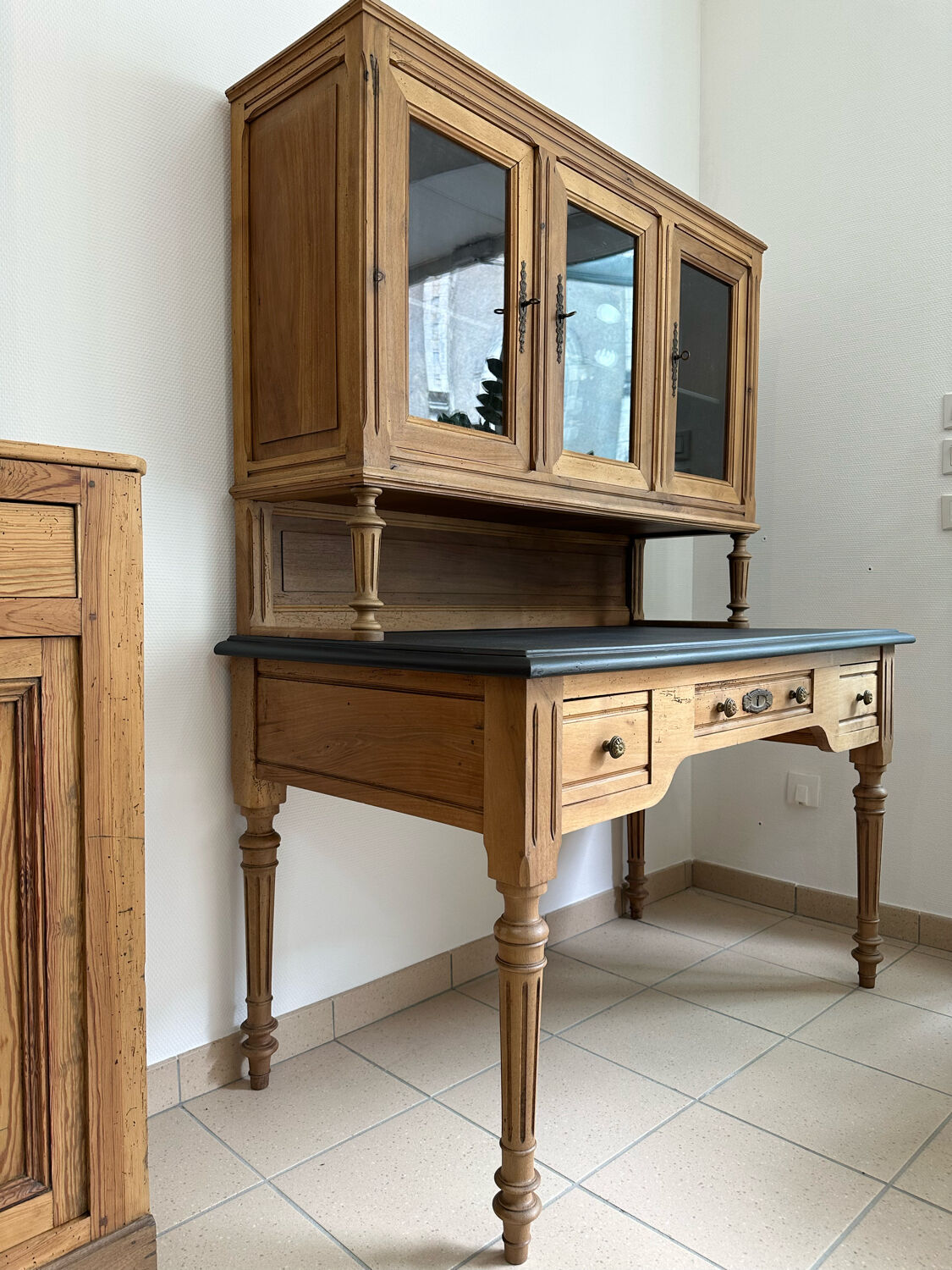 Double body desk