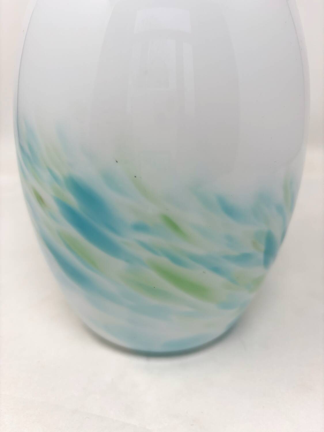 Vase en opaline iittala
