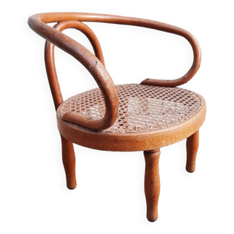 Petite chaise cannée