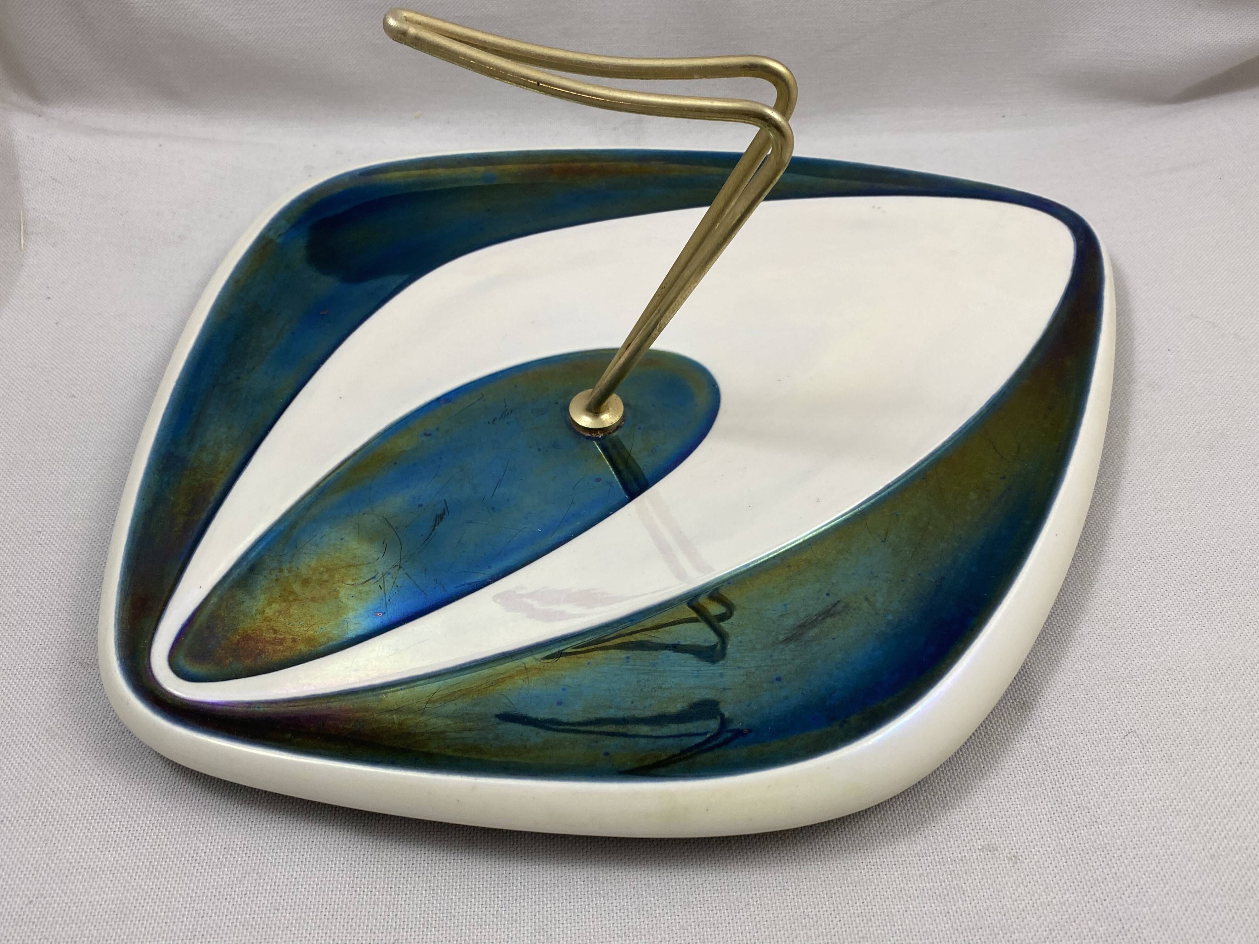 Verceram France's iridescent black and white vintage cheese platter