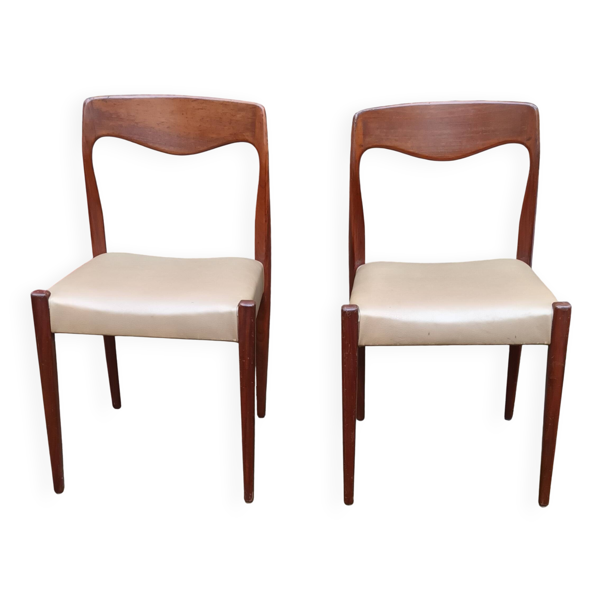 Pair of Danish chairs from the 1970s, Moller type.