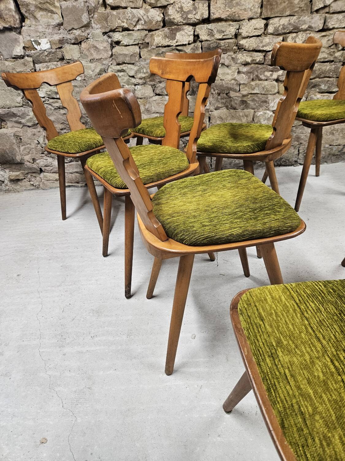 Lot  8 chaises bistrot 1970"