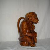 Chimpanzee pitcher; Monkey guitarist musician of the 60s