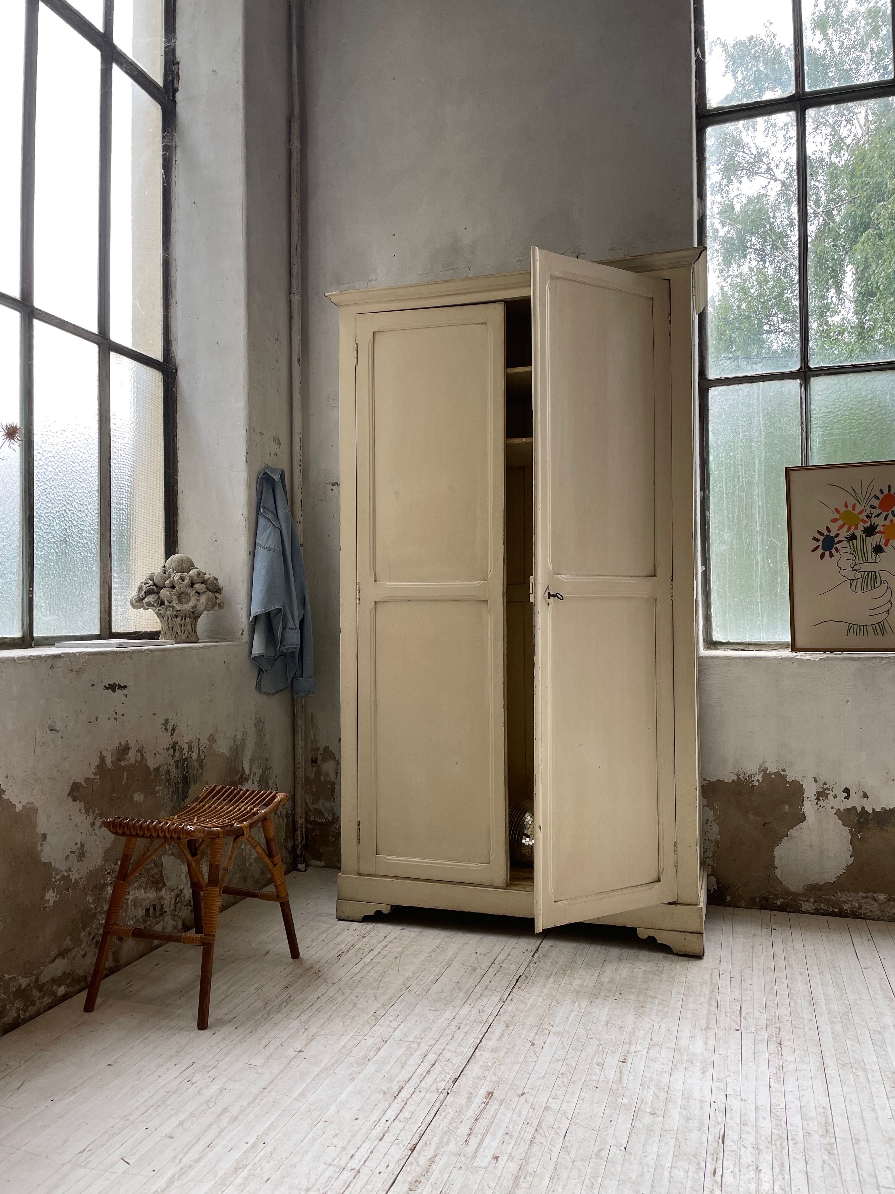 Yellow cupboard