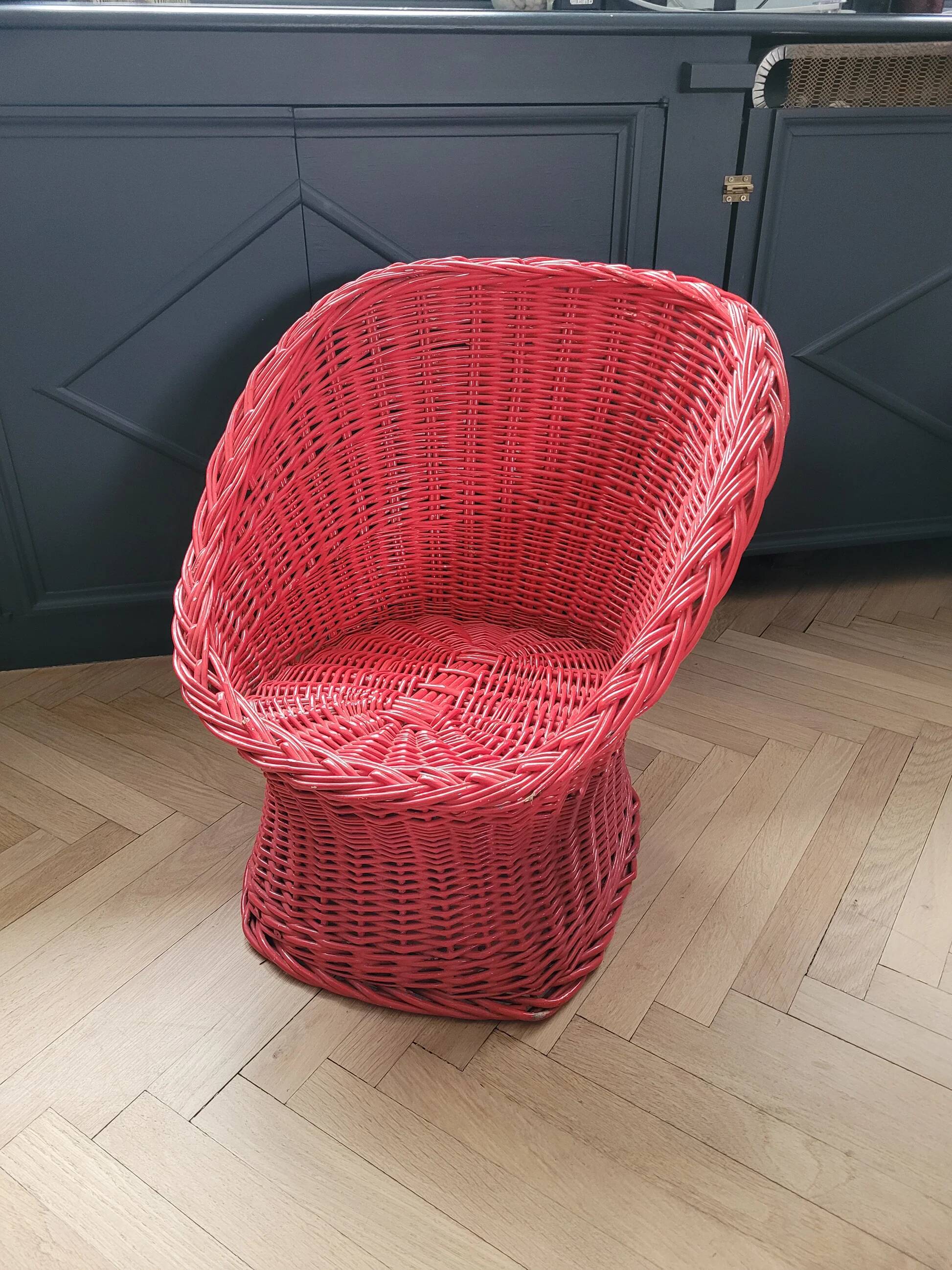 Red rattan children's armchair