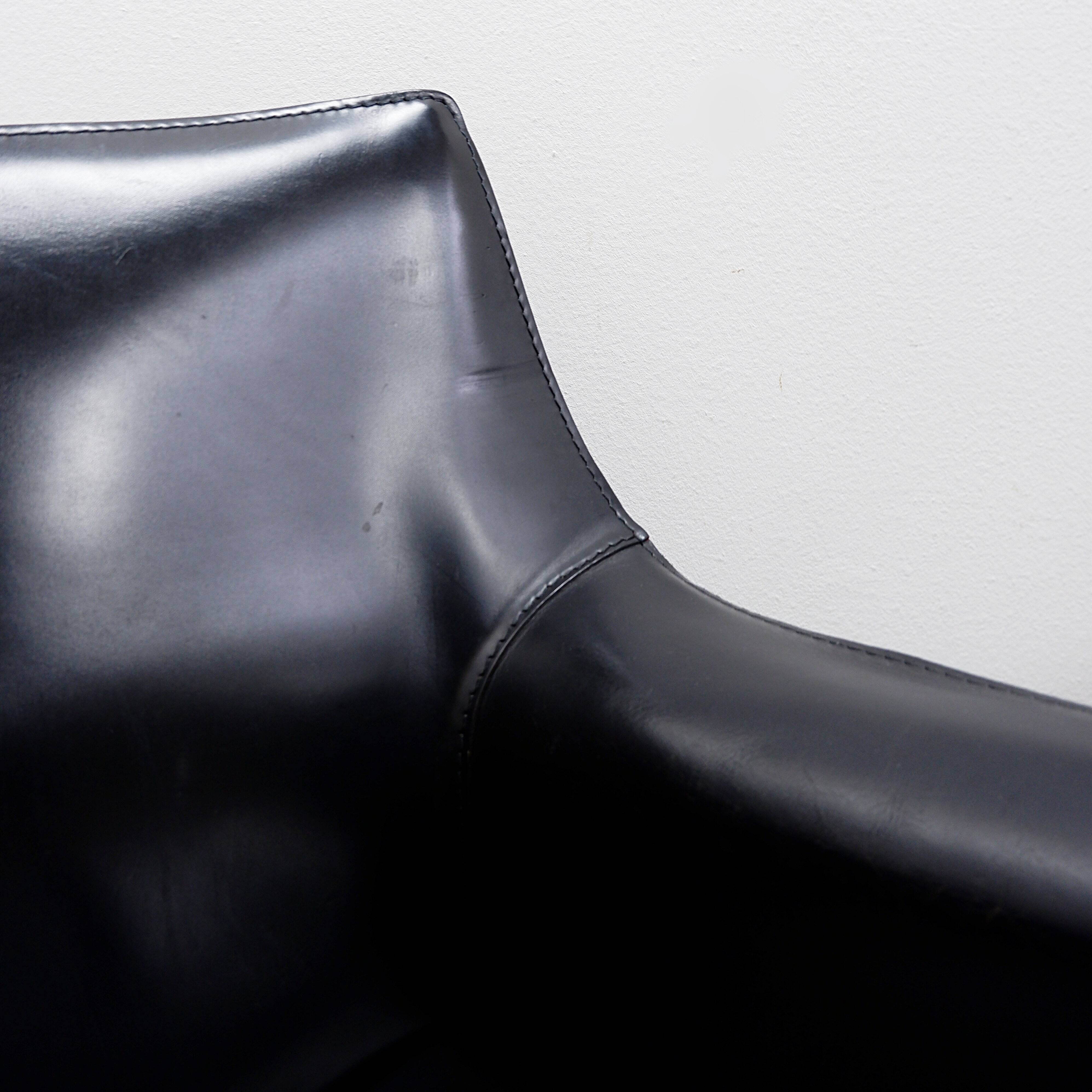 Set of 4 'Cab 413' chairs with armrests by Mario Bellini for Cassina - 1970s
