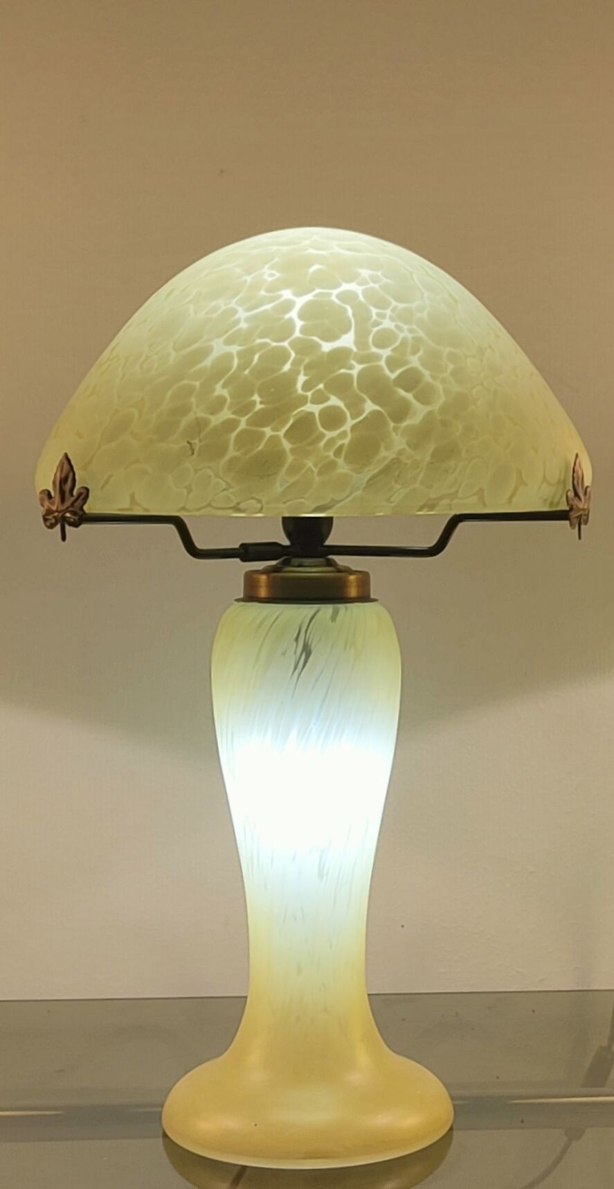 Mushroom trio lamps in glass paste 1980
