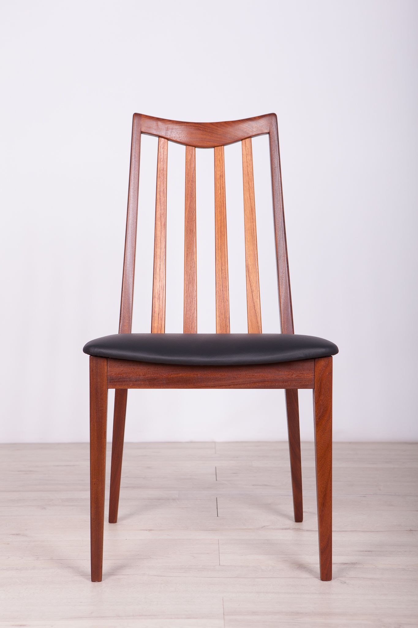 Vintage teak & leather dining chairs by Leslie Dandy for G-Plan, 1960s