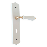 A handle and a Limoges porcelain handle and plate