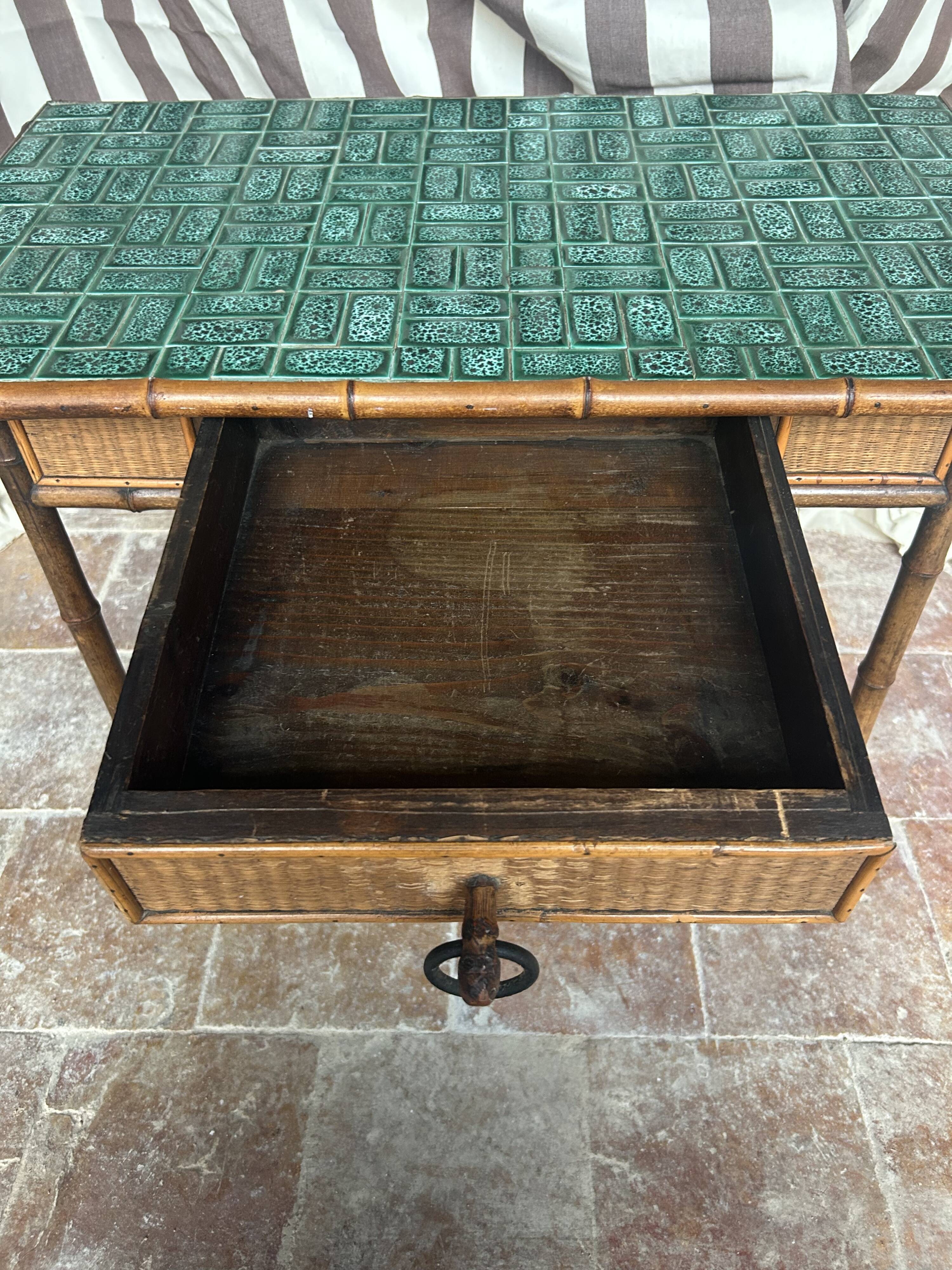 Mid-20th century coffee table