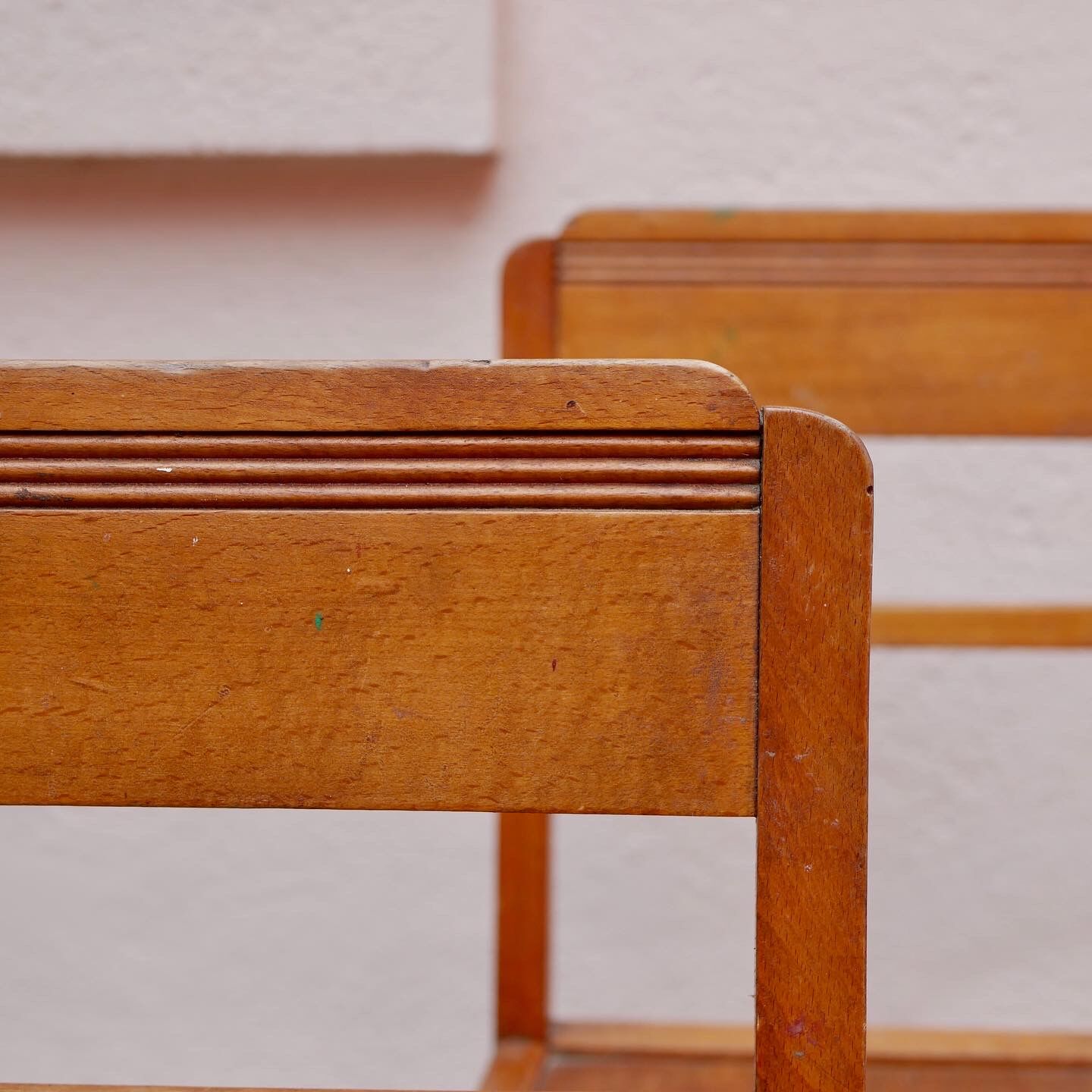 Série de 4 chaises bistrot en bois