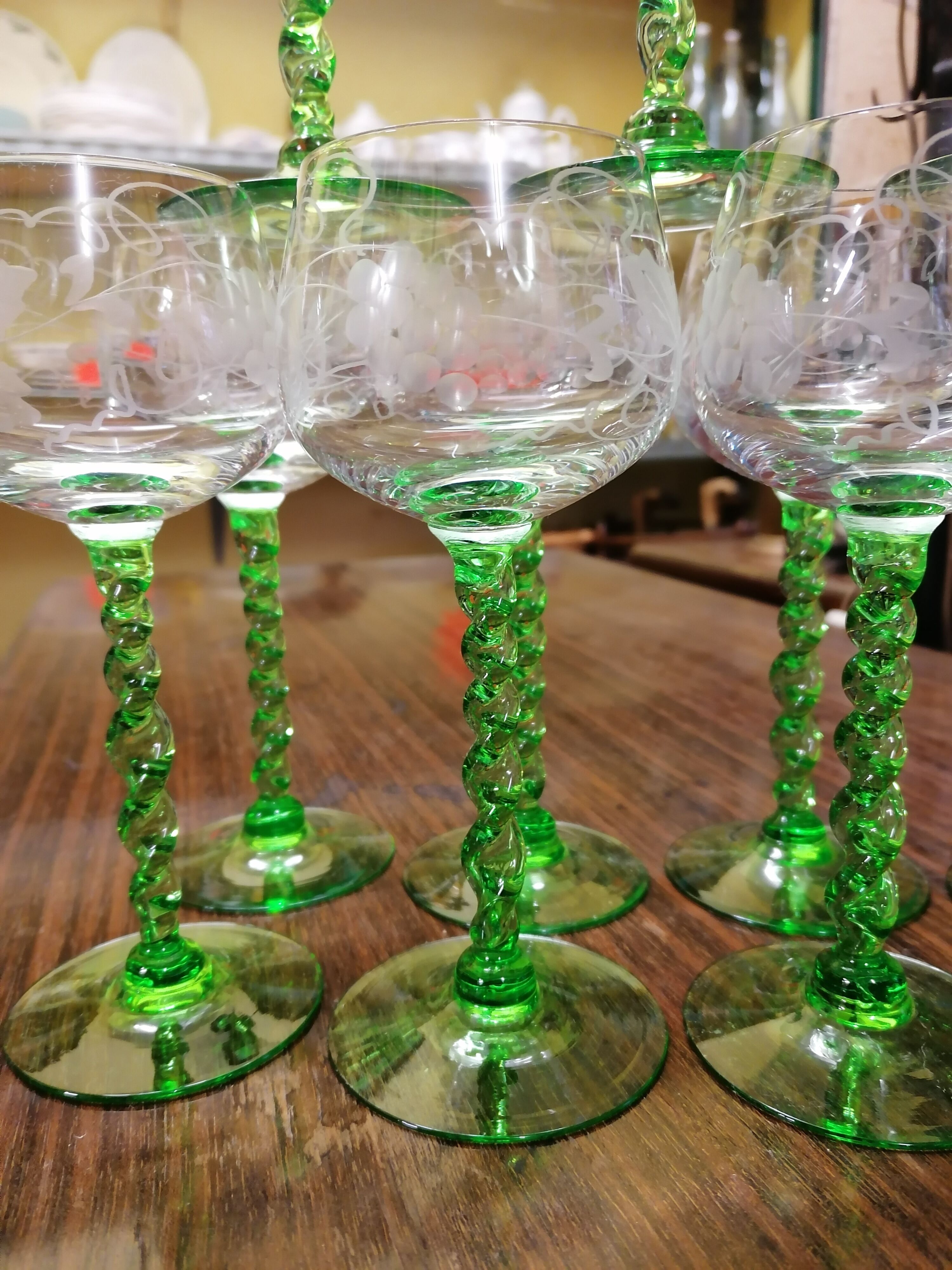 11 crystal Alsace wine glasses