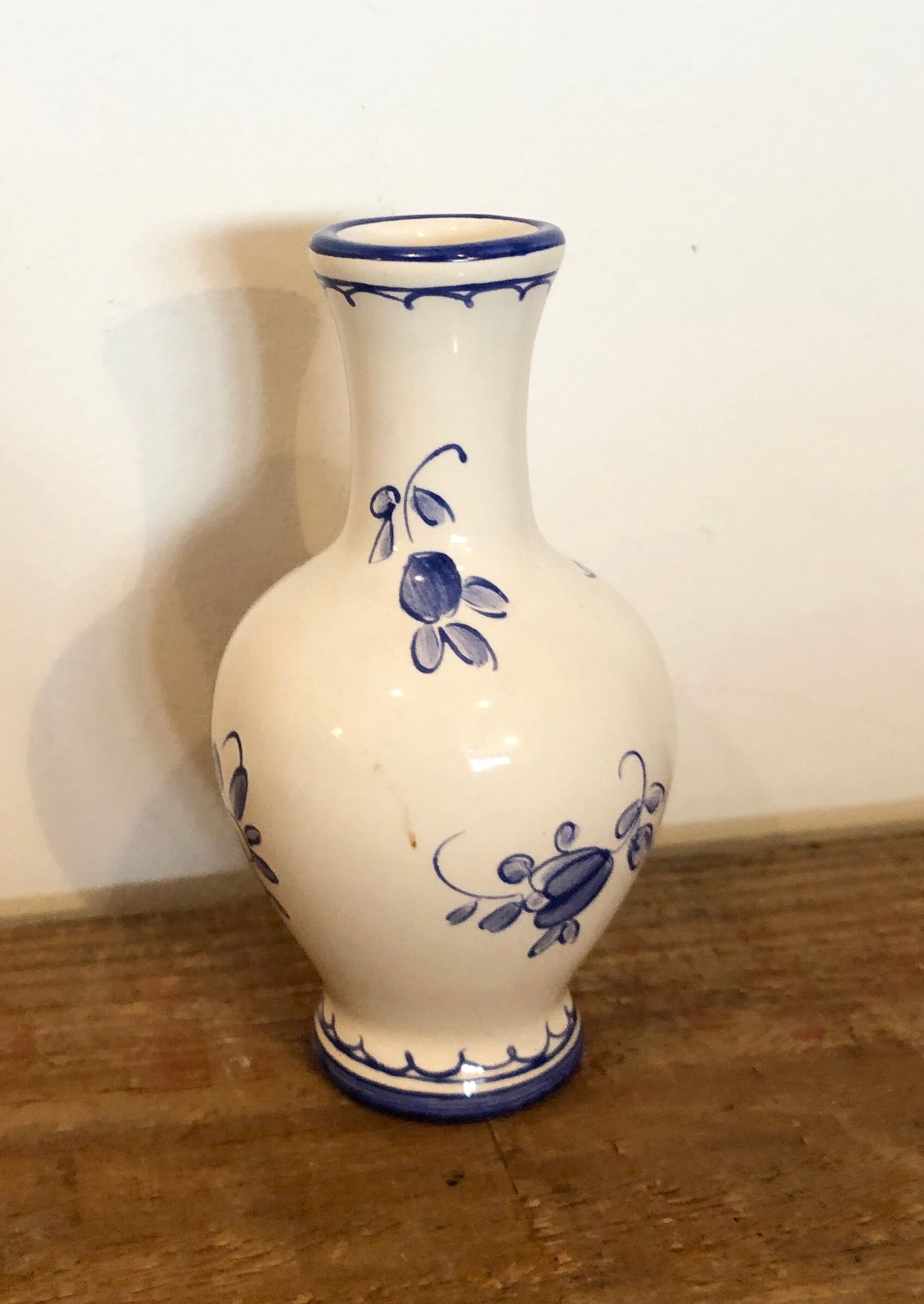 Vase Moustiers