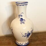 Moustiers vase