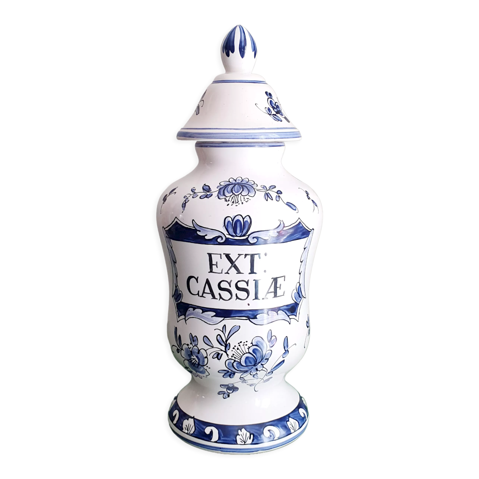 Ceramic apothecary pot